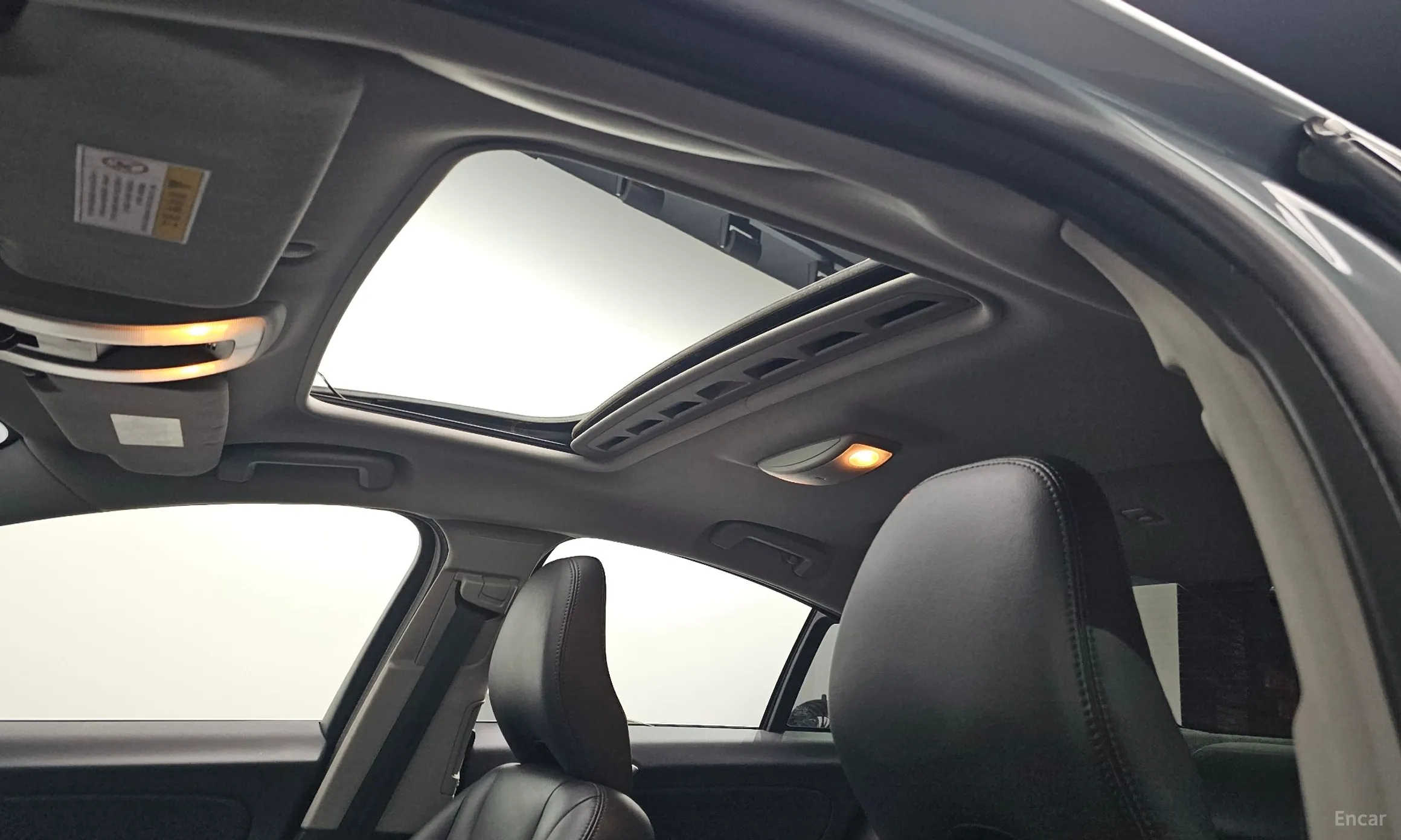 Volvo S60 превью 17