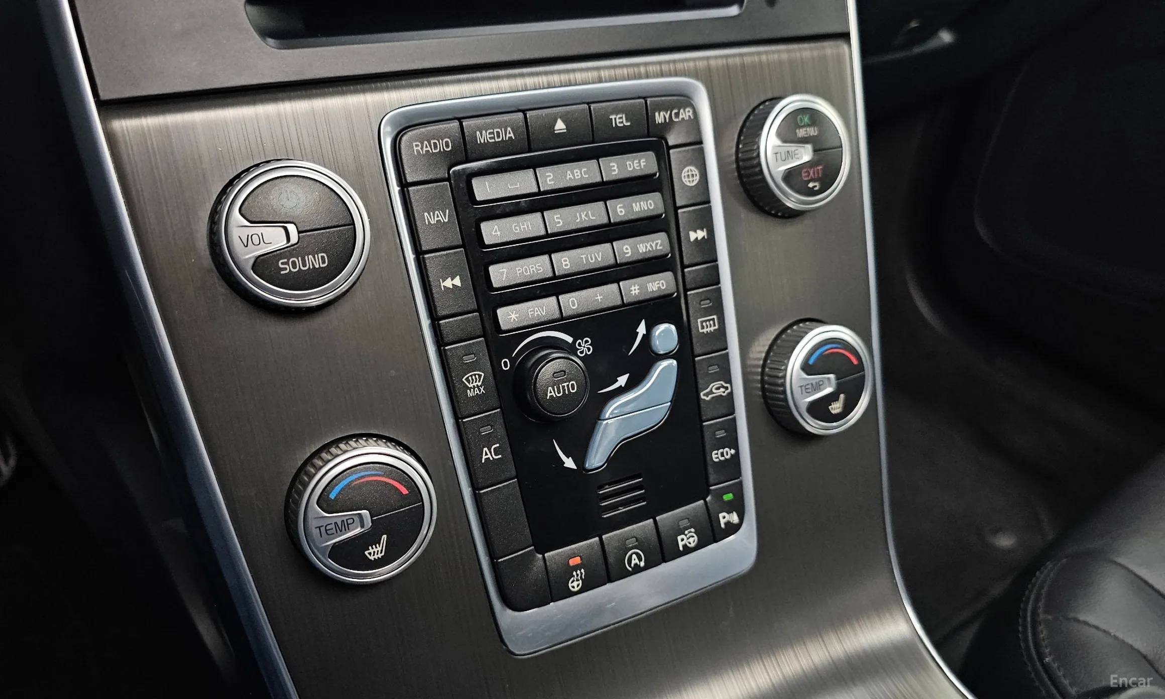 Volvo S60 превью 19