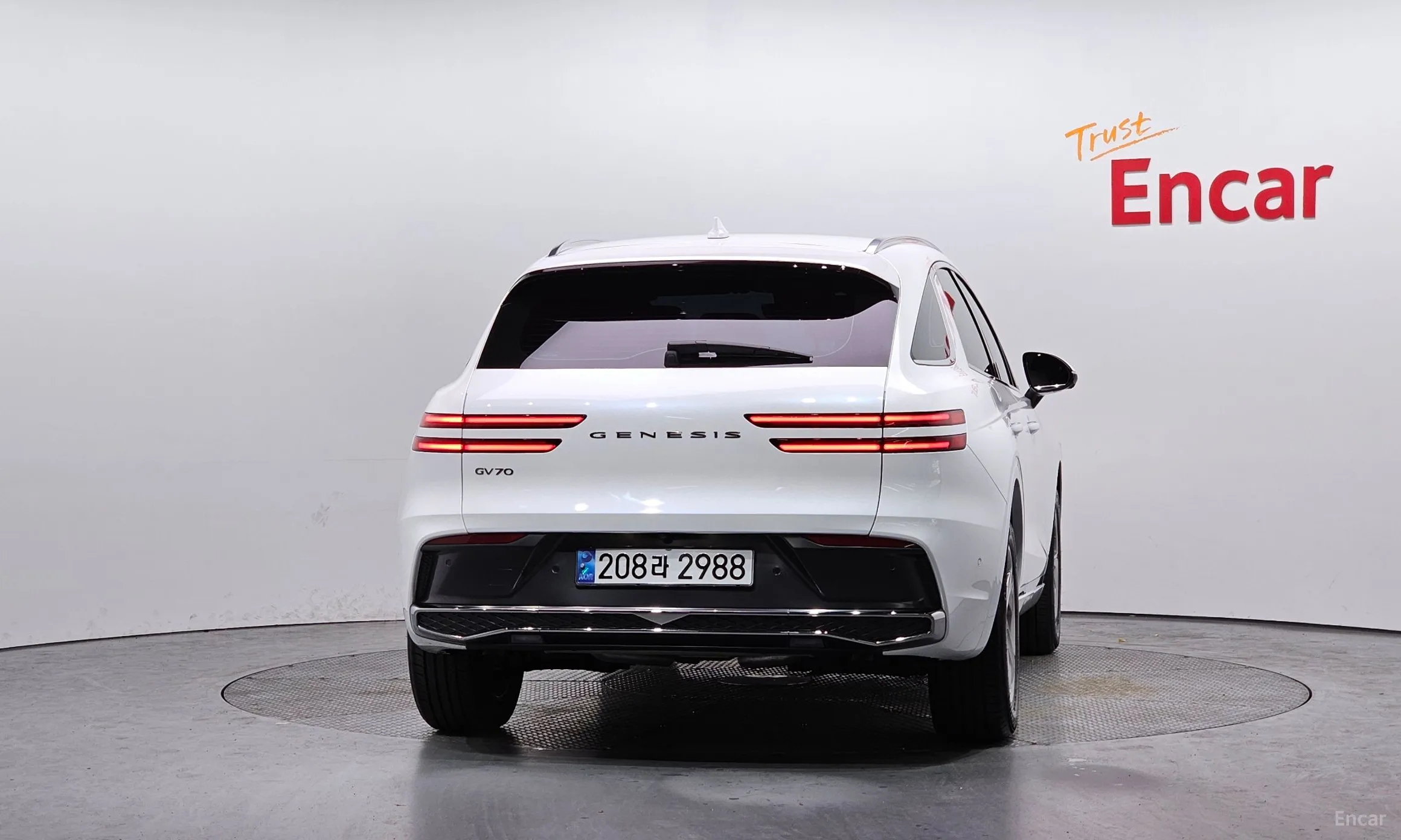 Genesis GV70 превью 4