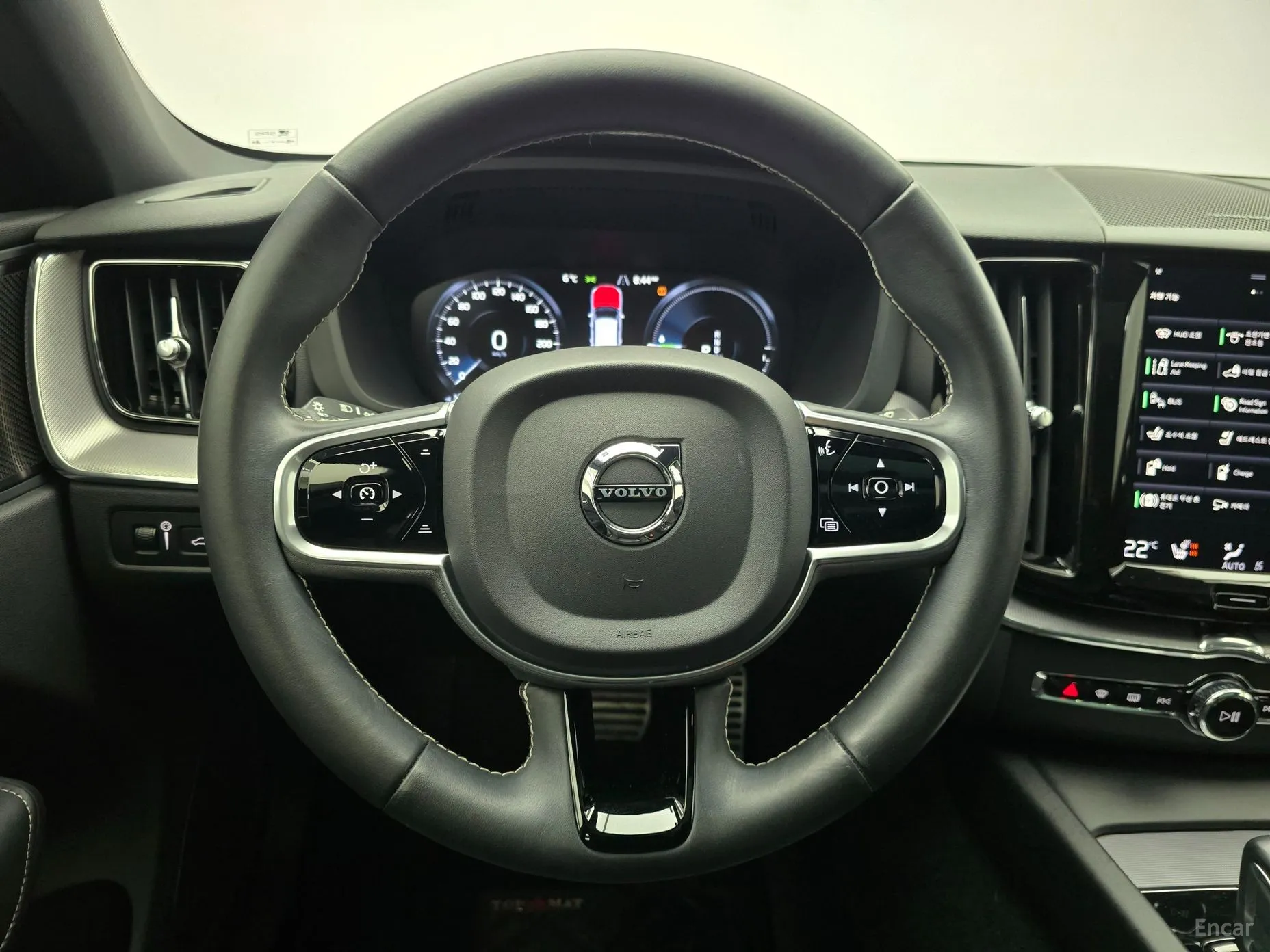 Volvo XC60 Gen 2 превью 12
