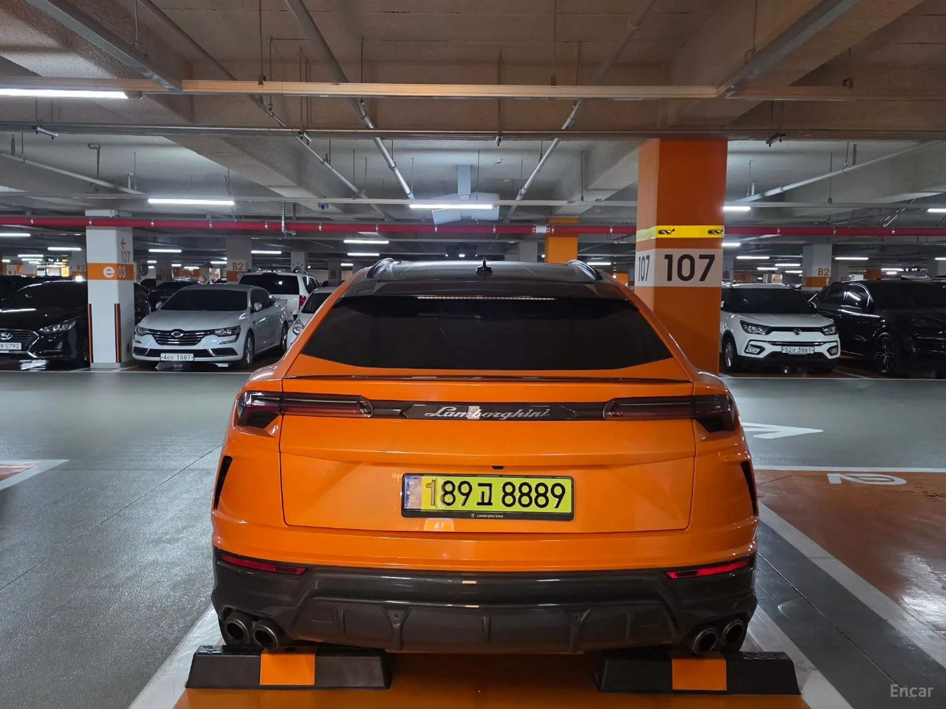 Lamborghini Urus превью 4