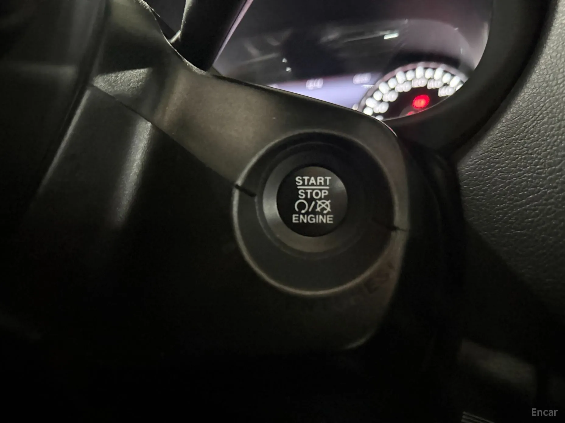 Jeep Renegade превью 15