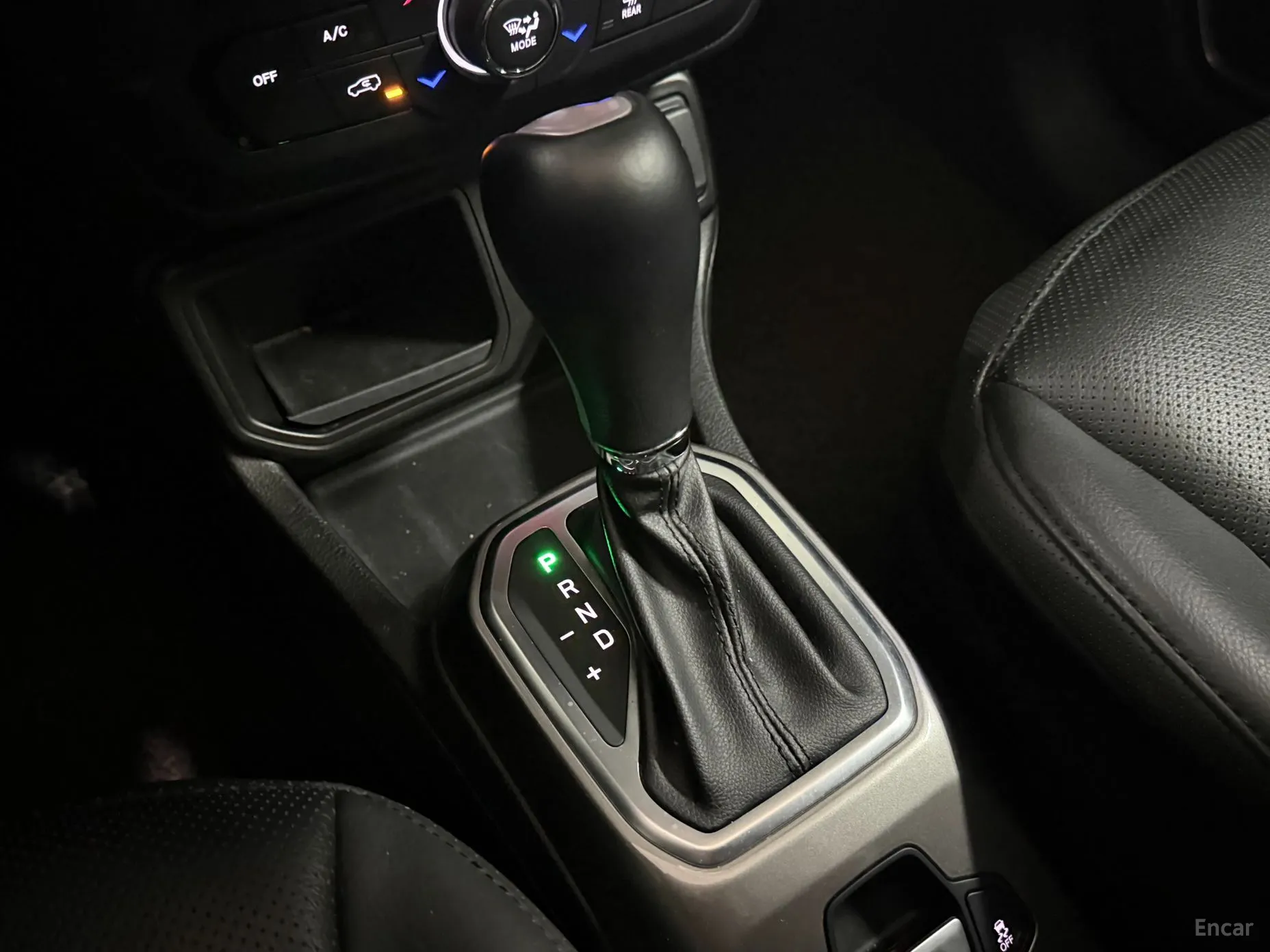 Jeep Renegade превью 9