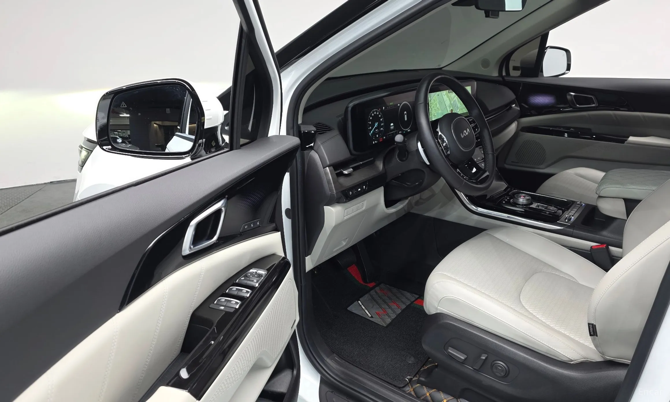Kia Carnival Gen 4 превью 12