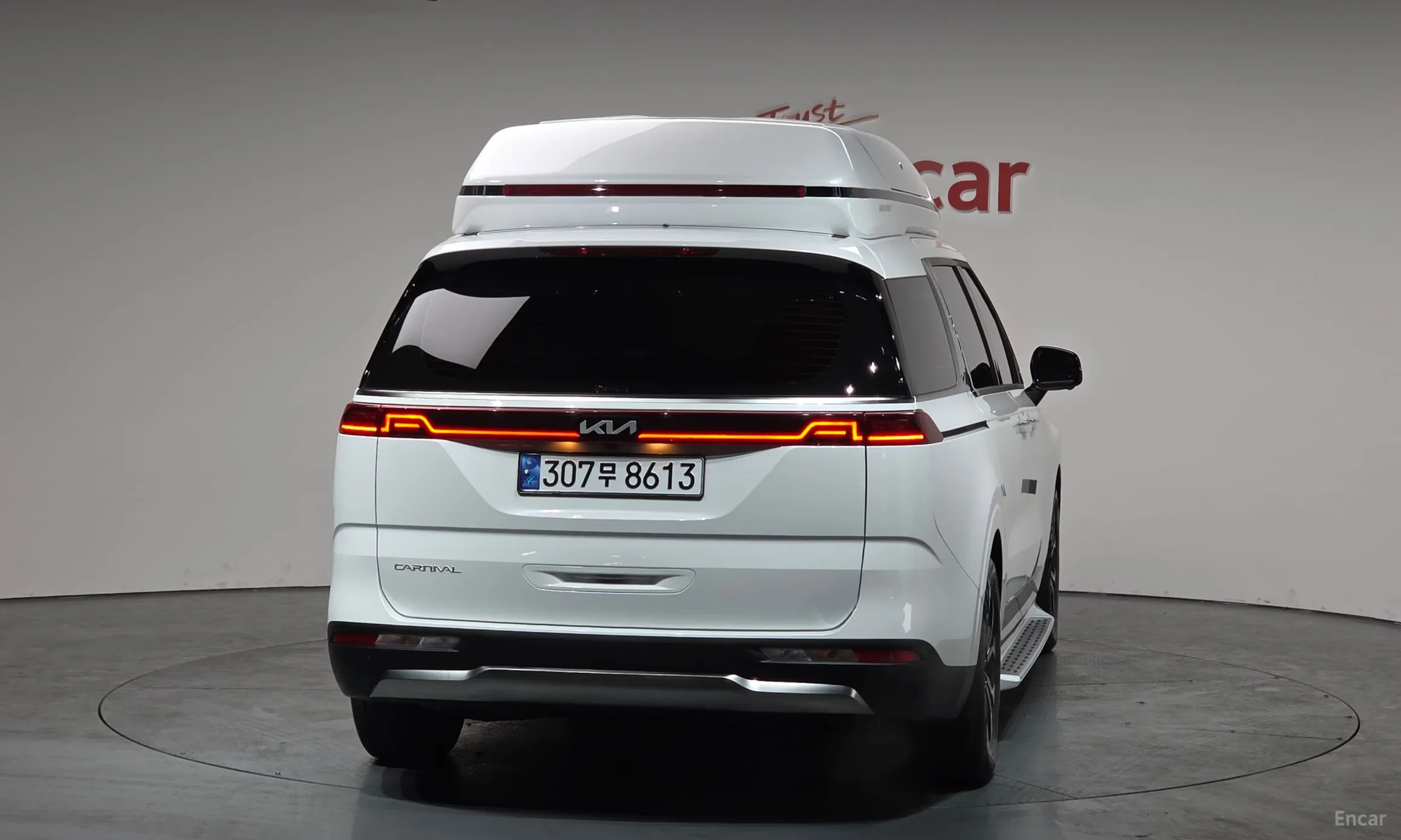 Kia Carnival Gen 4 превью 4
