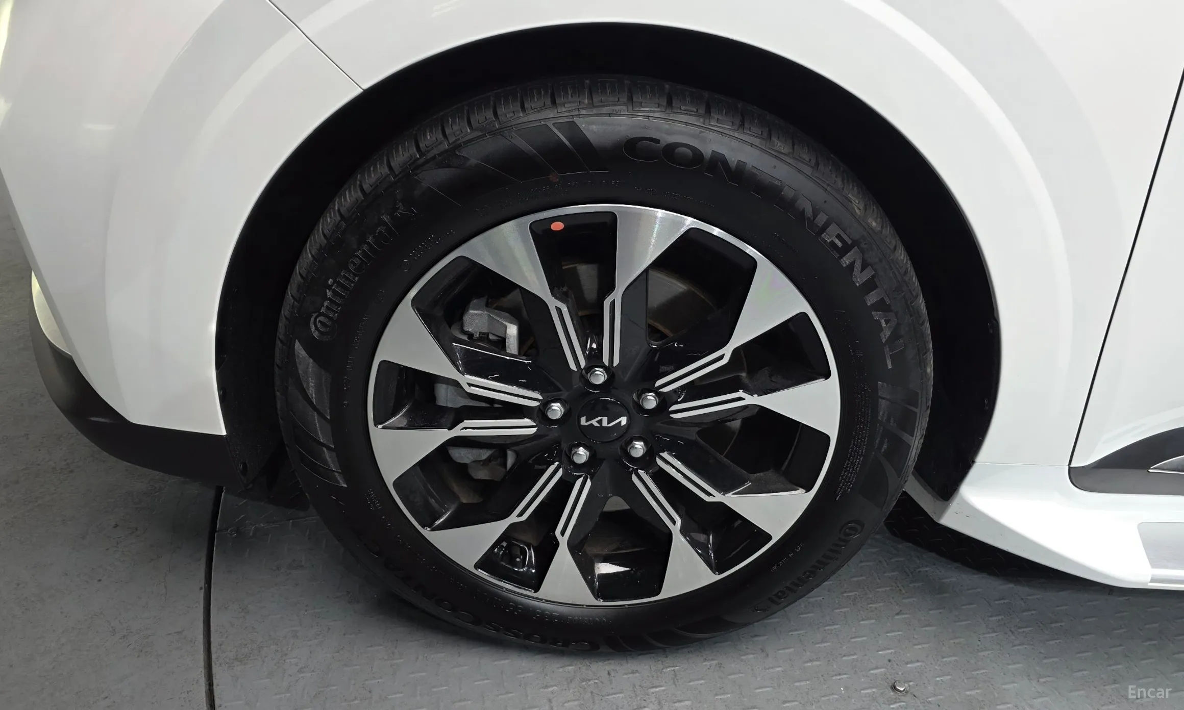 Kia Carnival Gen 4 превью 5