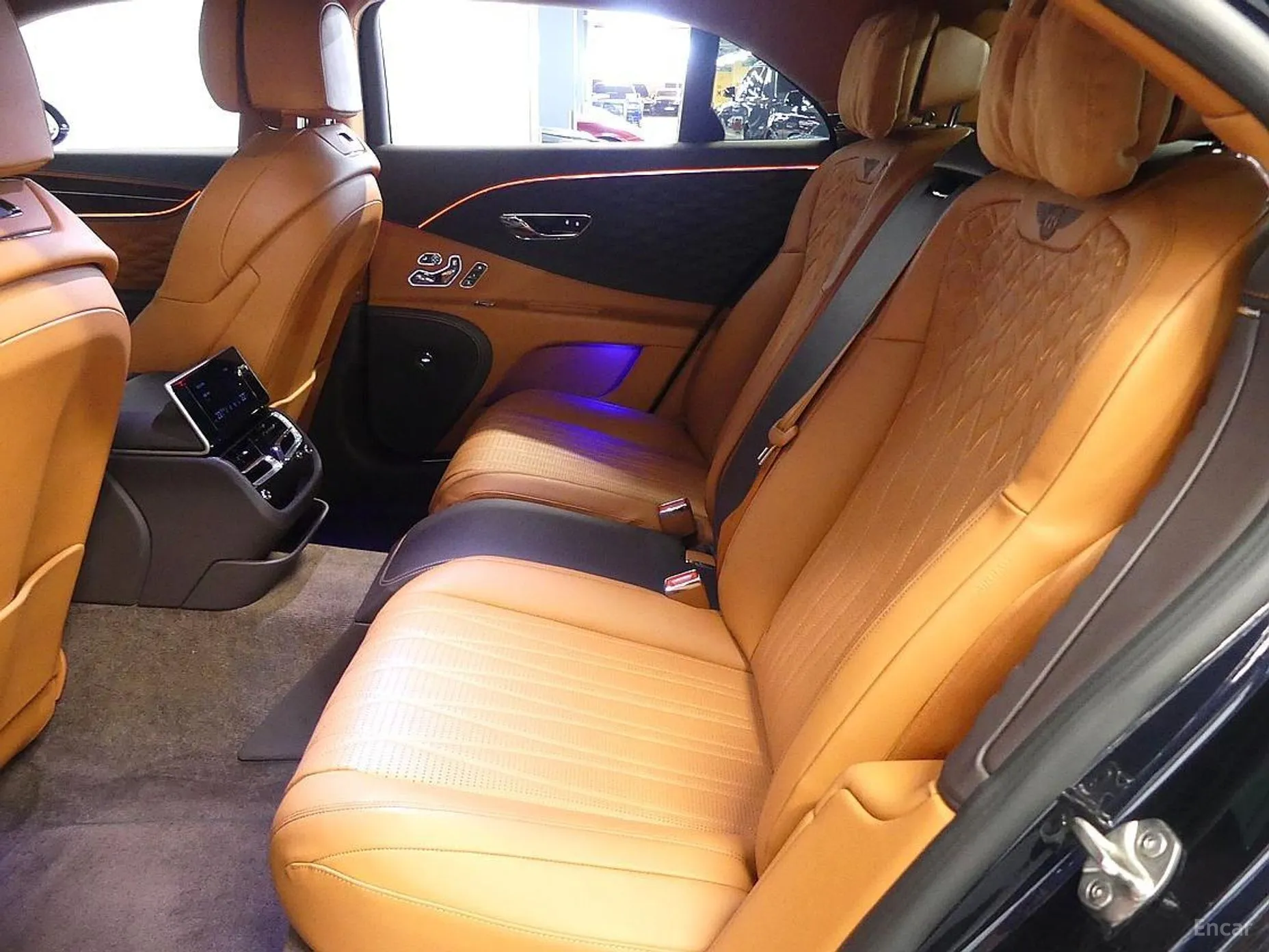 Bentley Flying Spur 3rd Generation превью 7