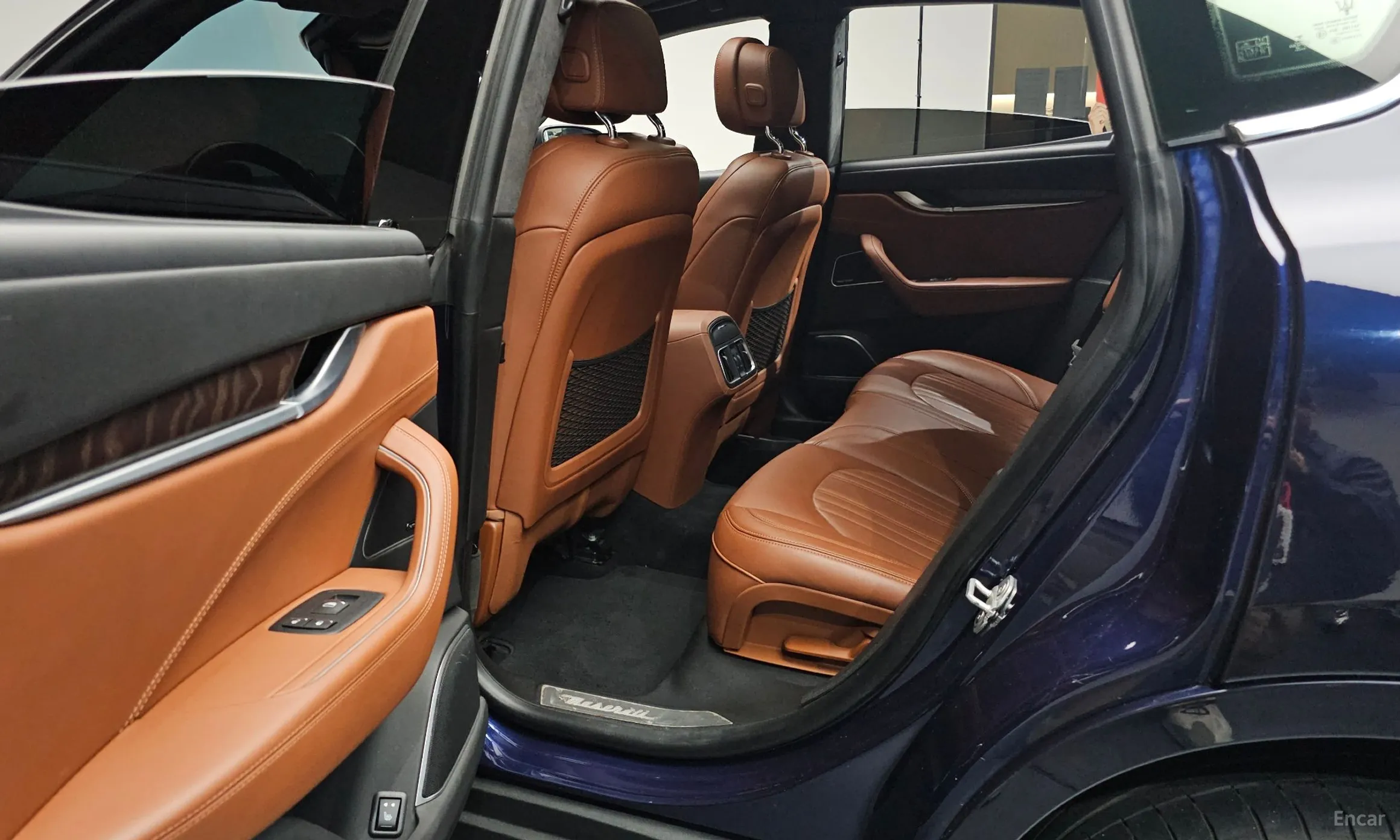 Maserati Levante превью 12