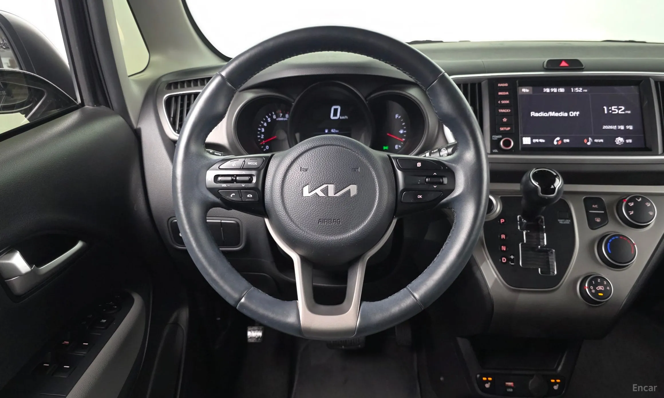 Kia Ray превью 13