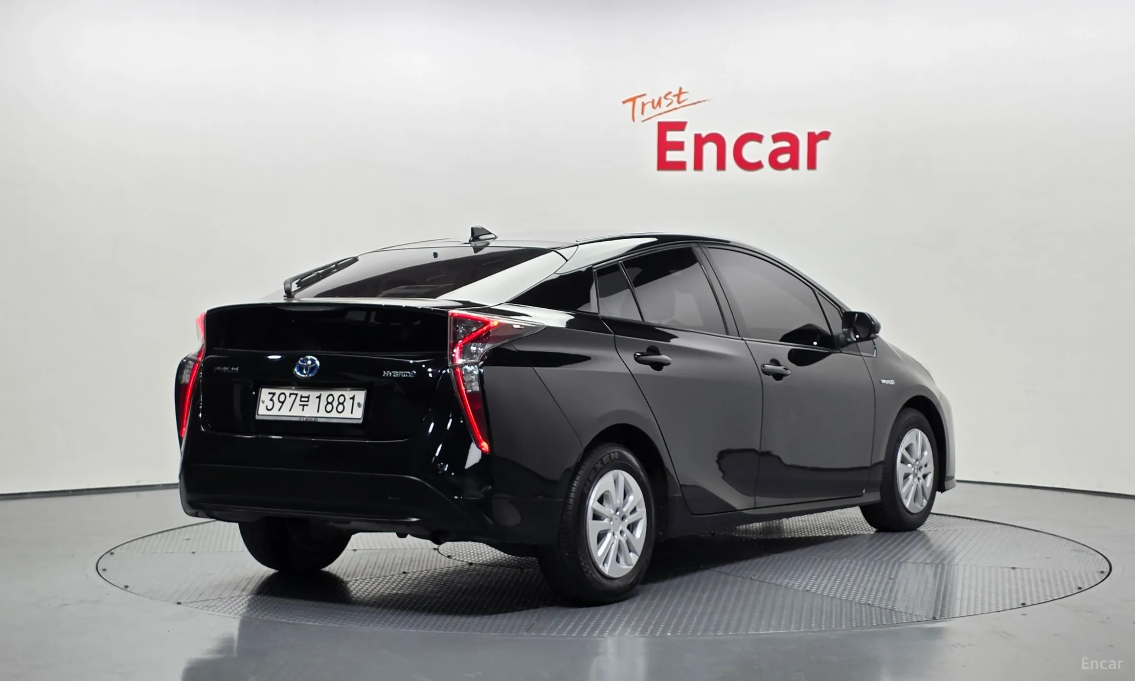 Toyota Prius 4th Generation превью 2