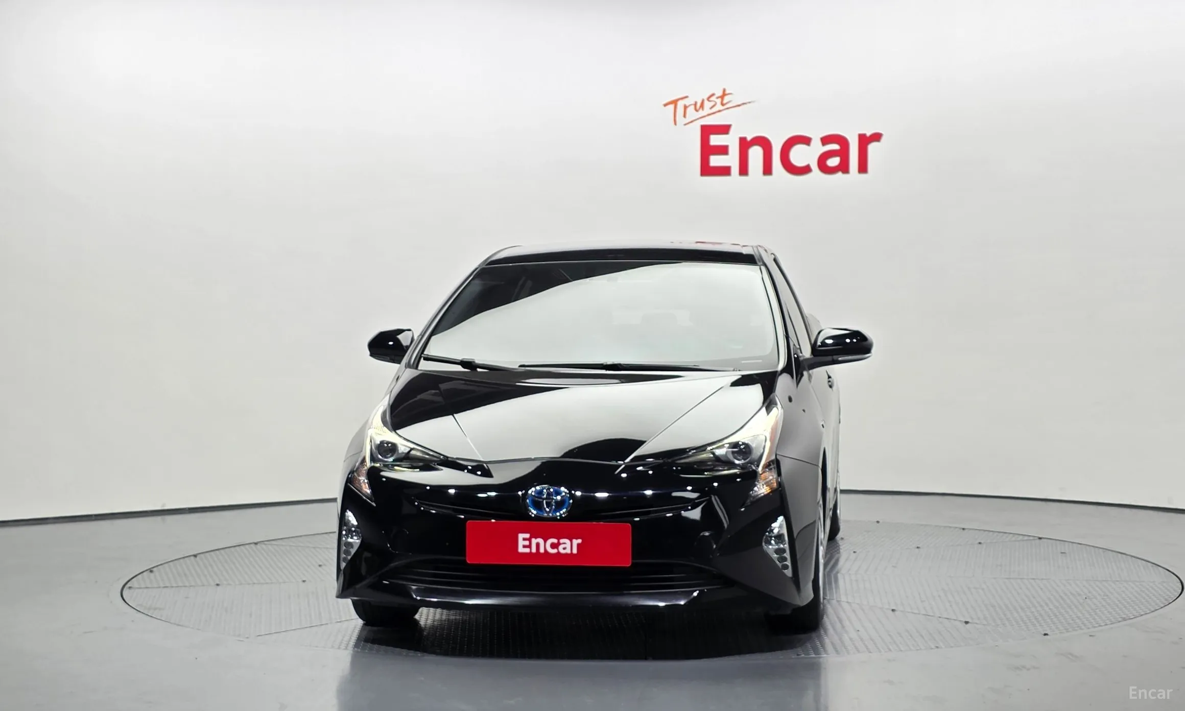 Toyota Prius 4th Generation превью 3