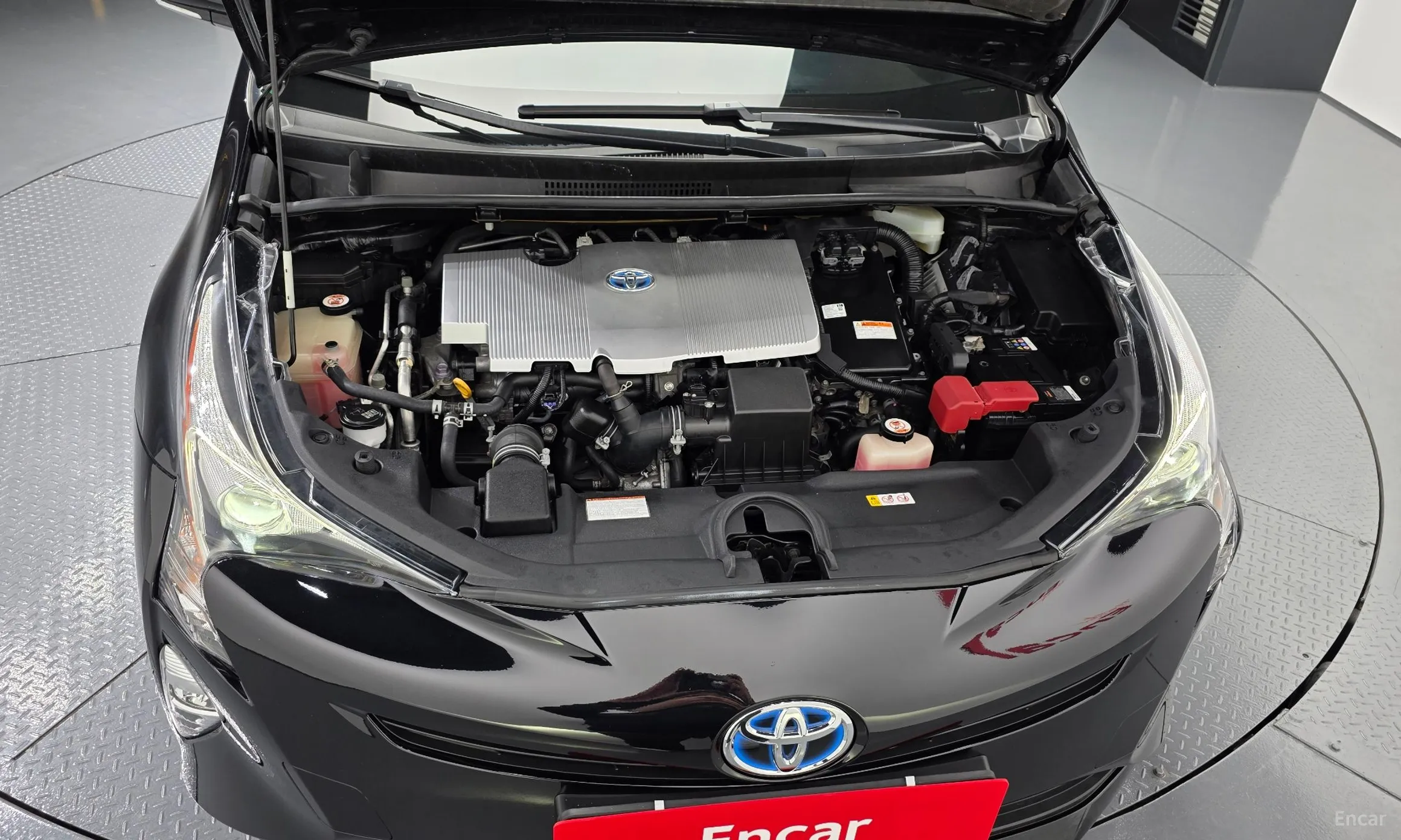 Toyota Prius 4th Generation превью 6
