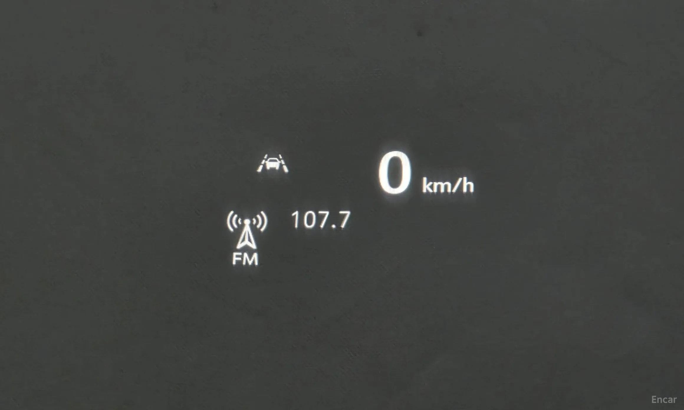 Cadillac XT4 превью 19