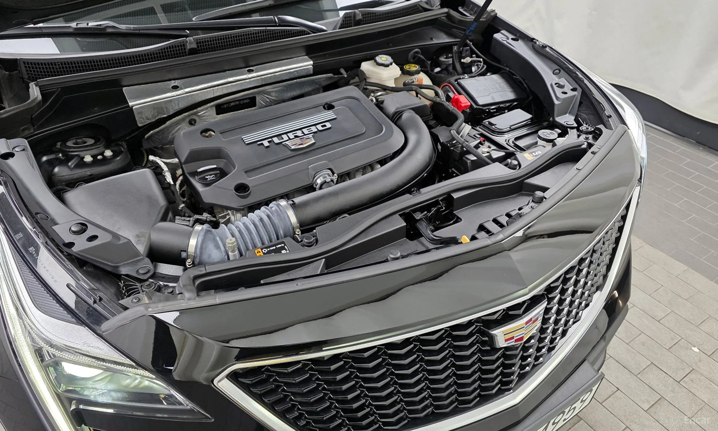 Cadillac XT4 превью 6