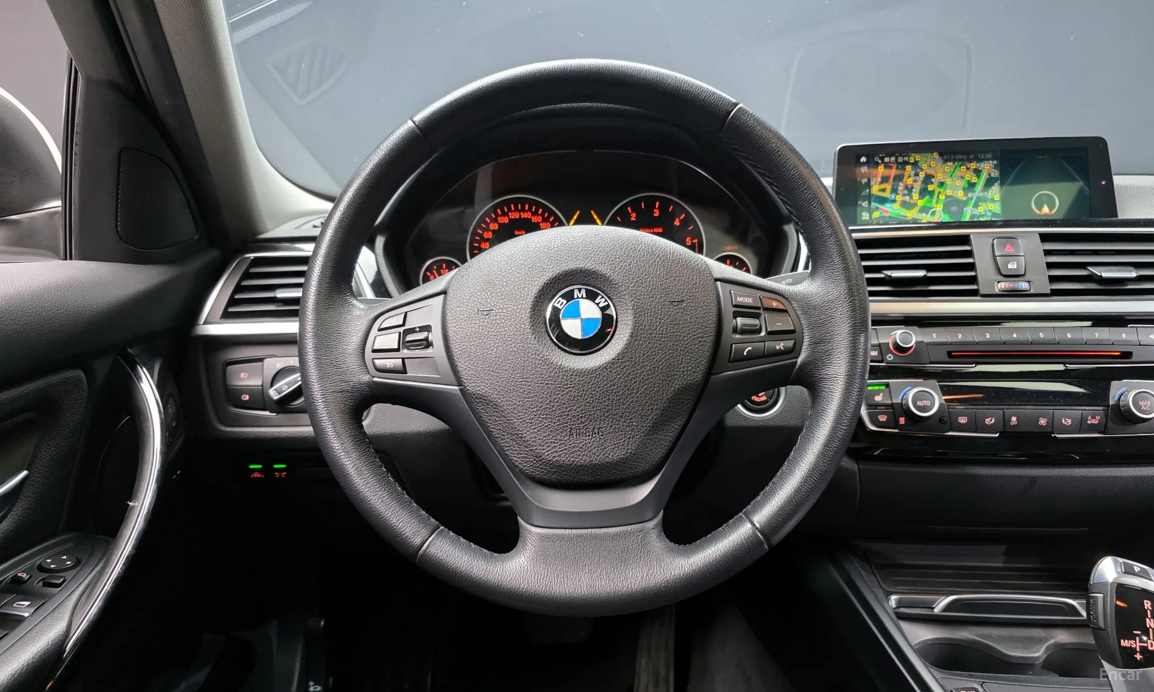 BMW 3 Series (F30) превью 13