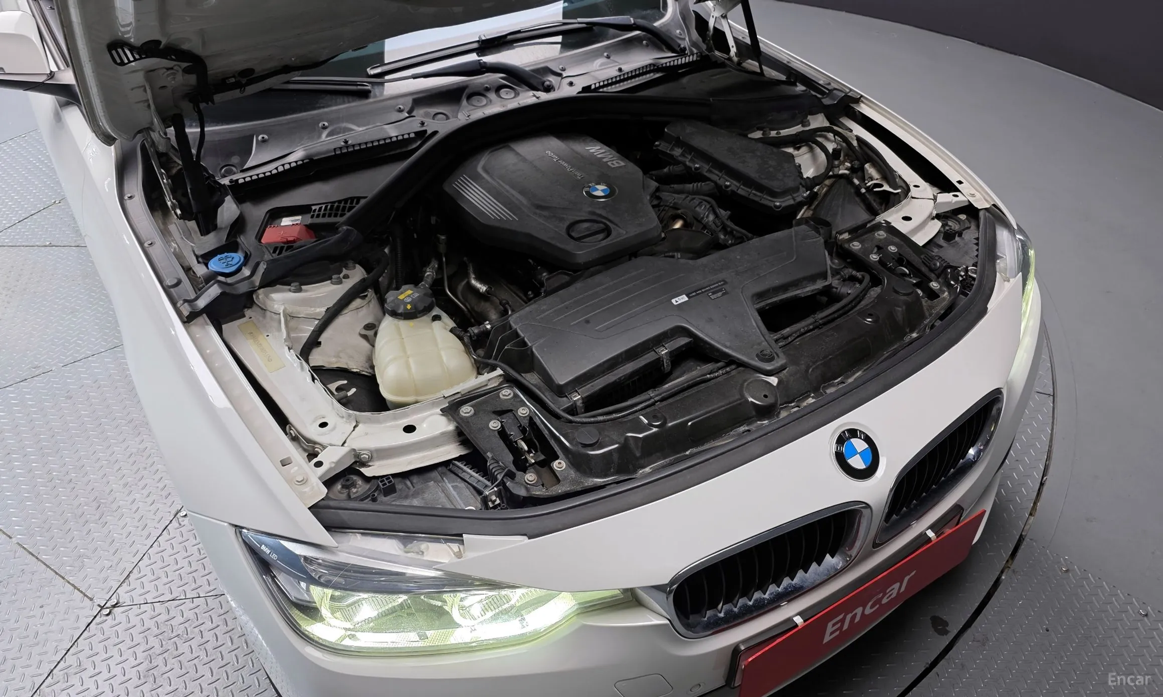 BMW 3 Series (F30) превью 6