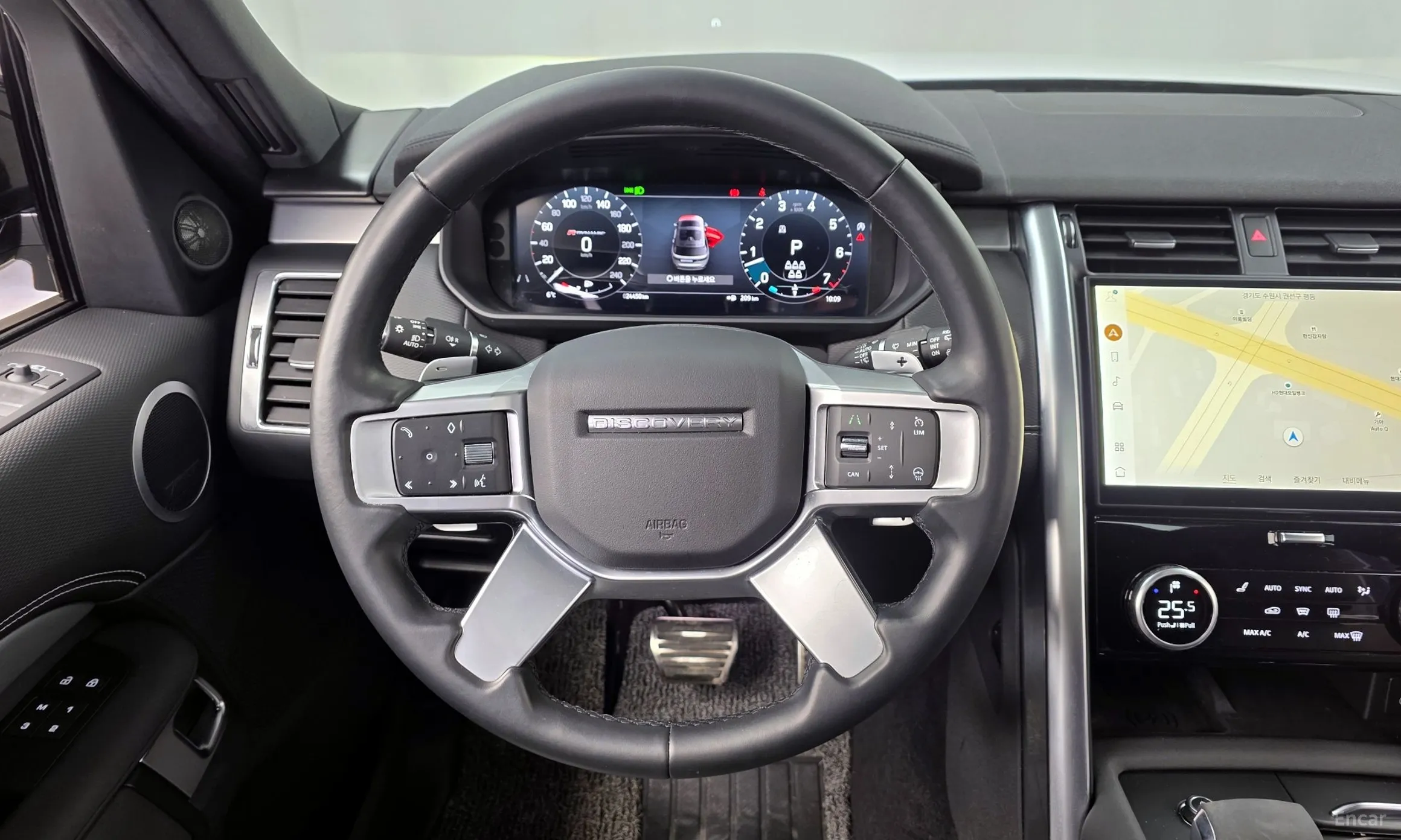 Land Rover Discovery 5 превью 13