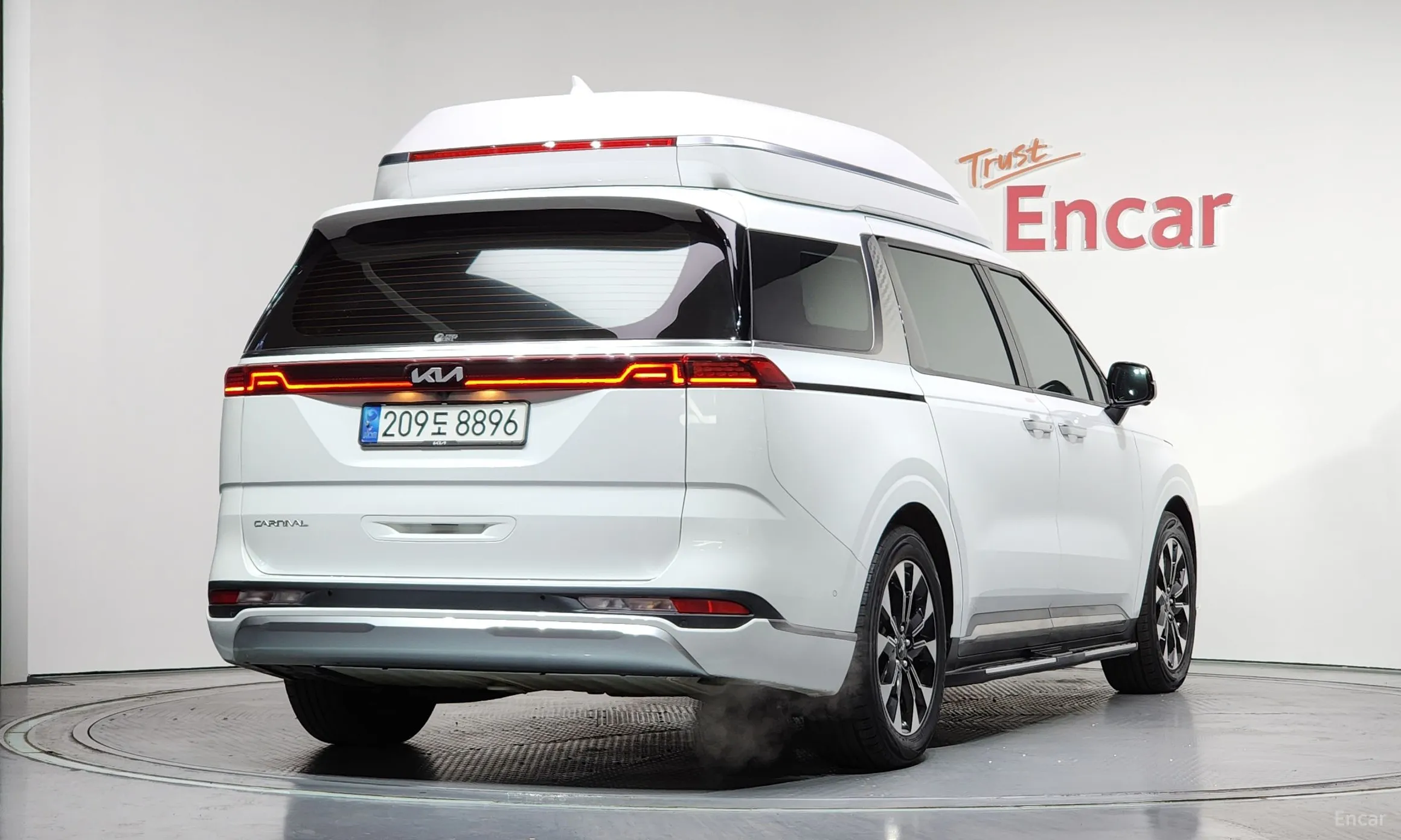 Kia Carnival Gen 4 превью 2