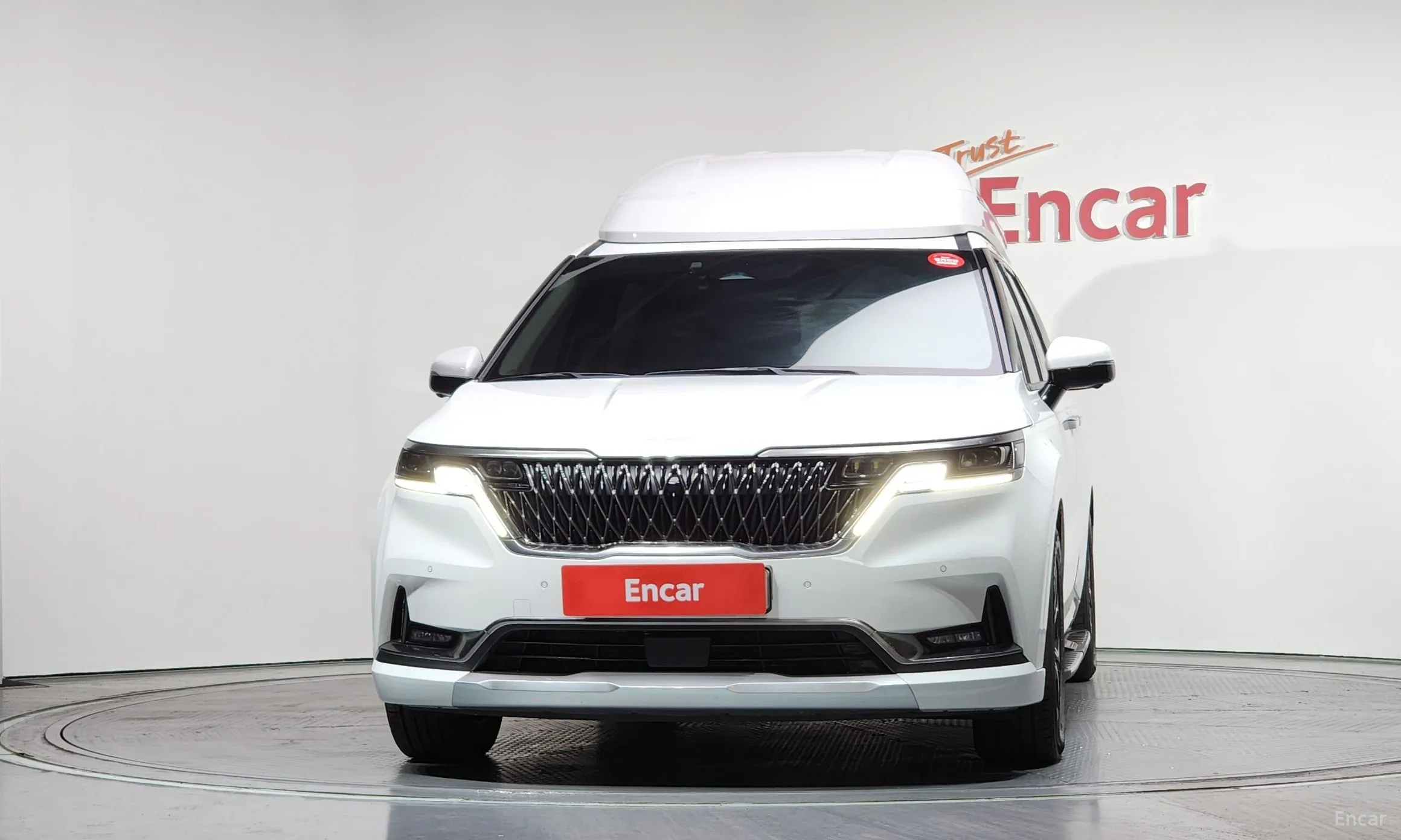 Kia Carnival Gen 4 превью 3
