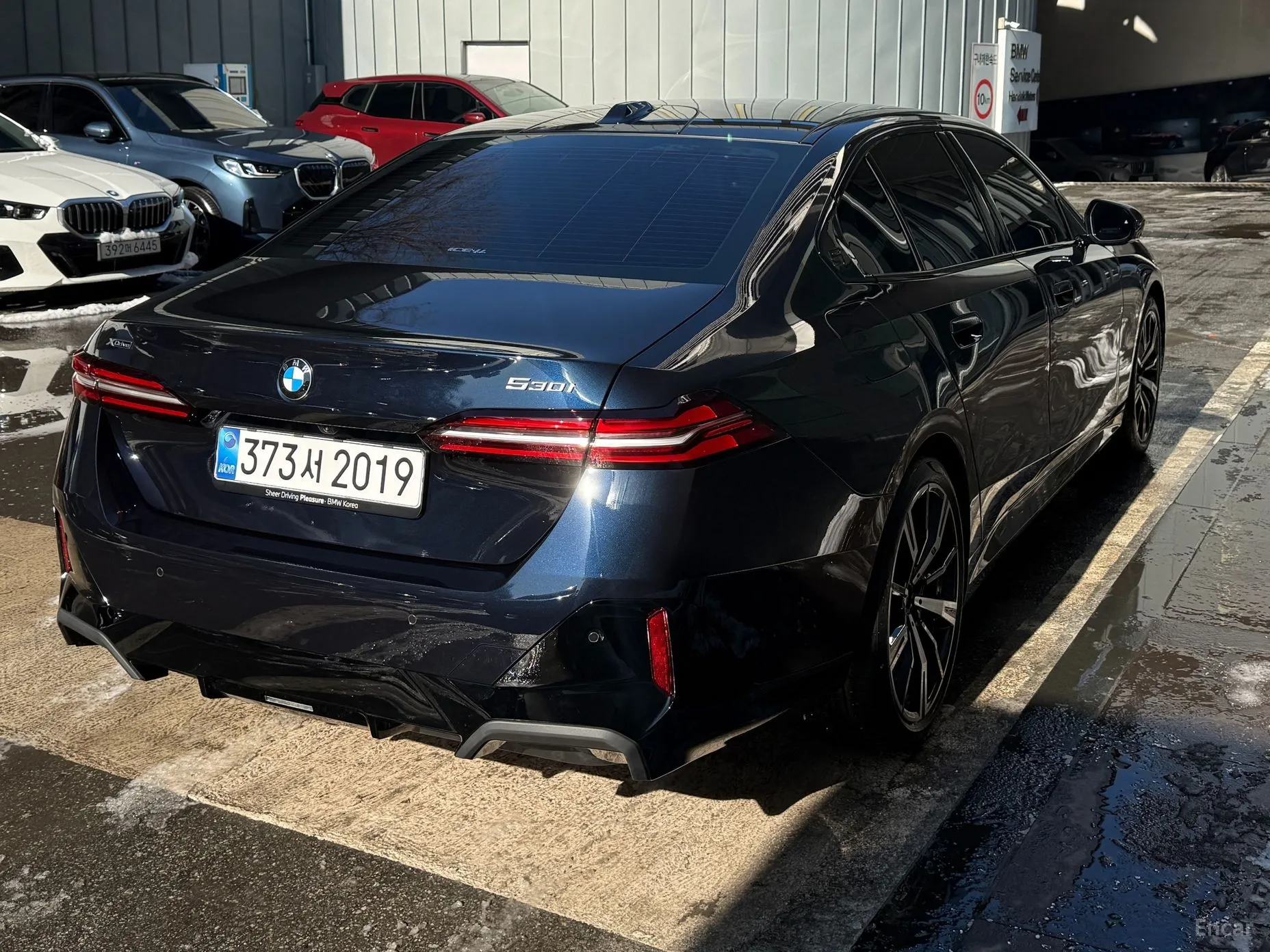 BMW 5 Series (G60) превью 6