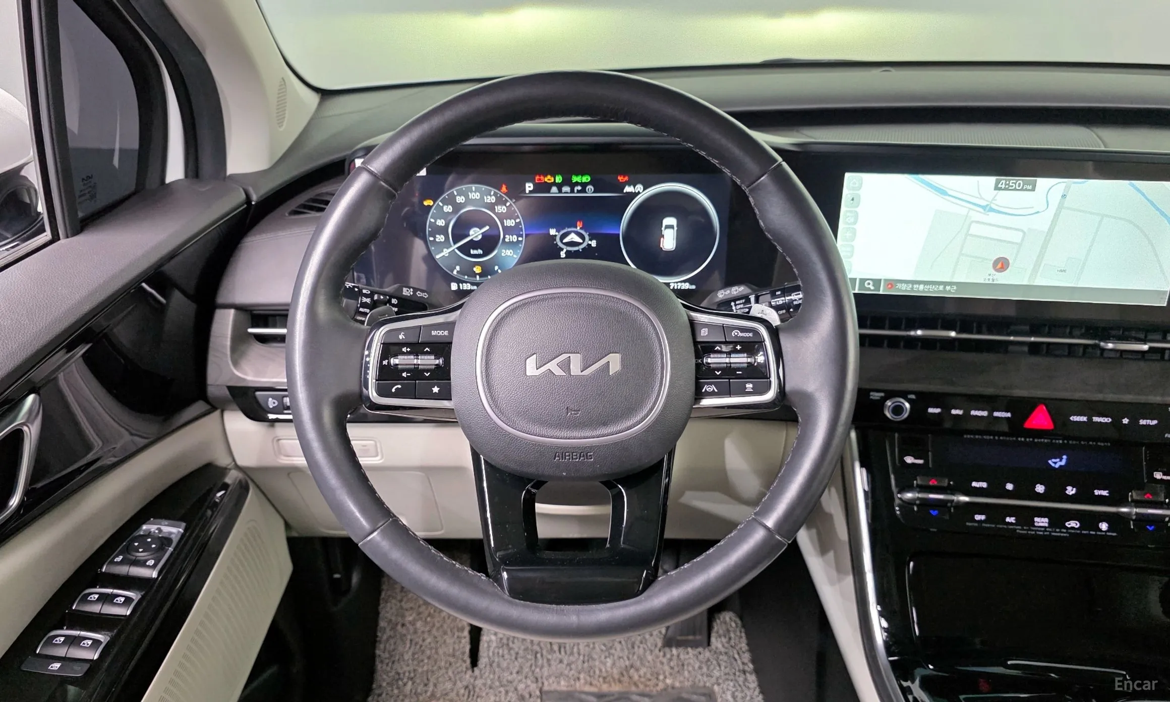 Kia Carnival Gen 4 превью 13
