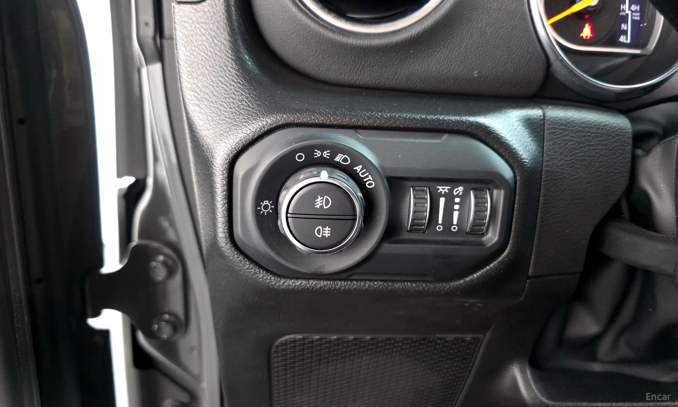 Jeep Wrangler (JL) превью 13