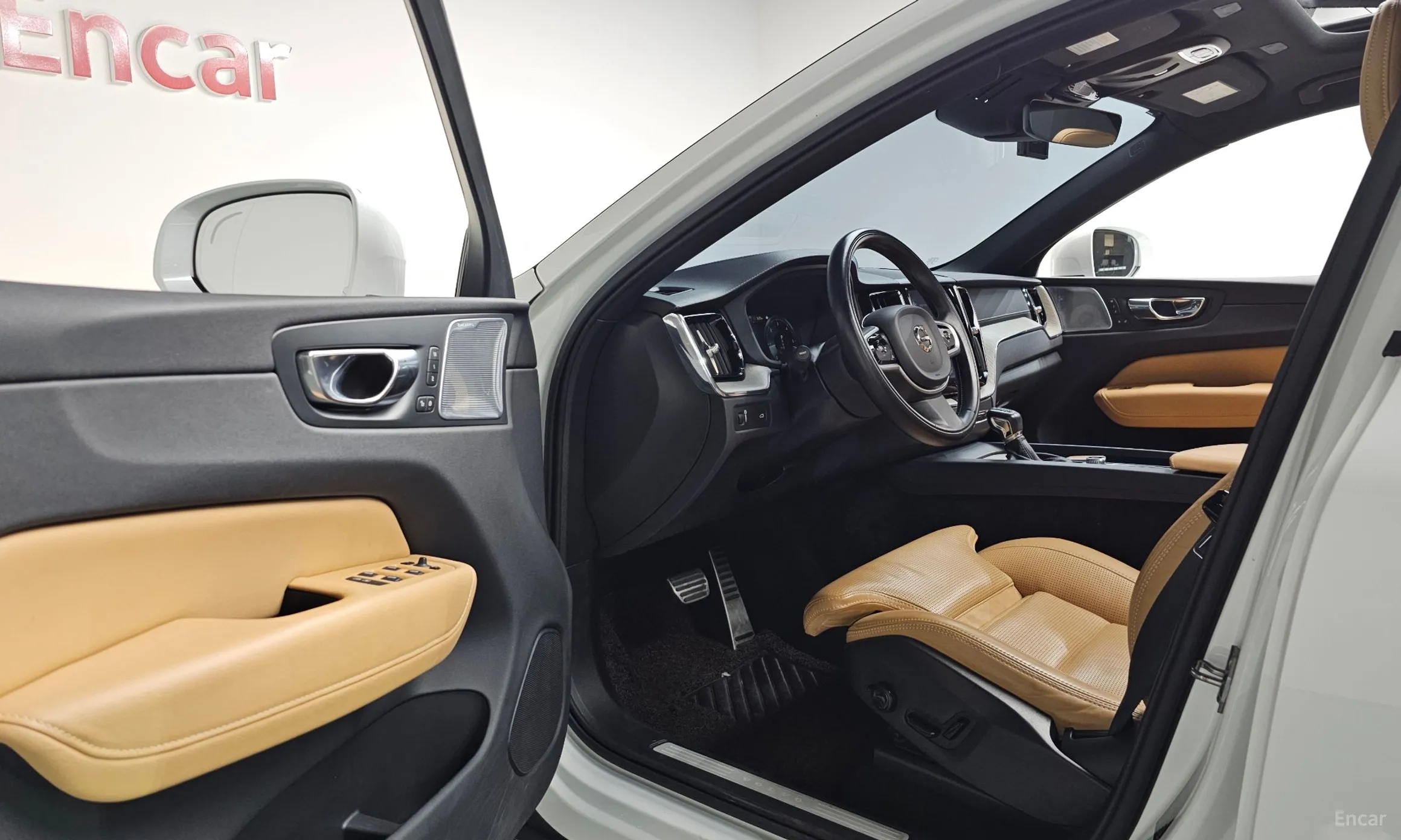 Volvo XC60 Gen 2 превью 10