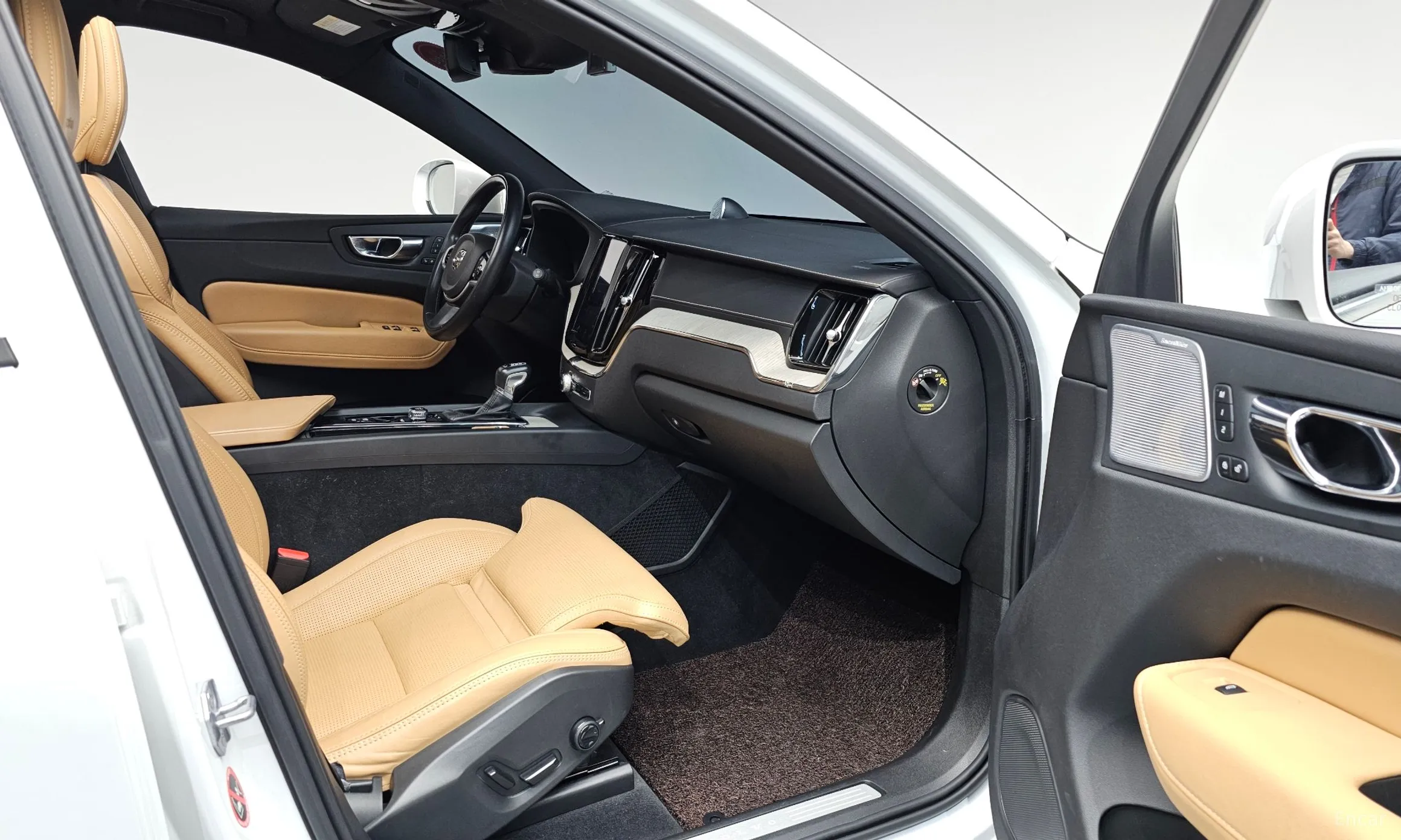 Volvo XC60 Gen 2 превью 11