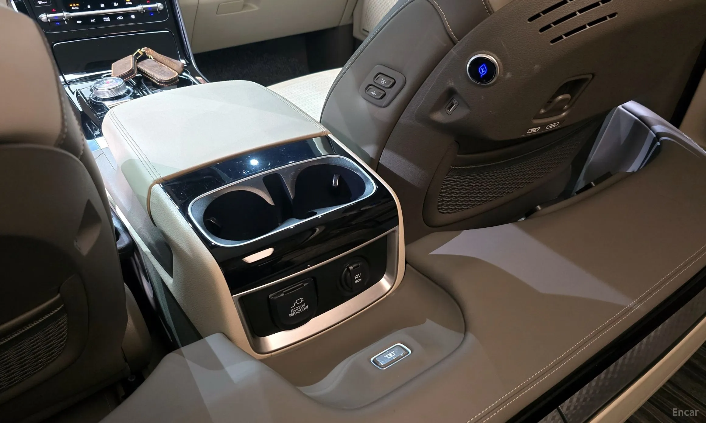 Kia Carnival Gen 4 превью 19