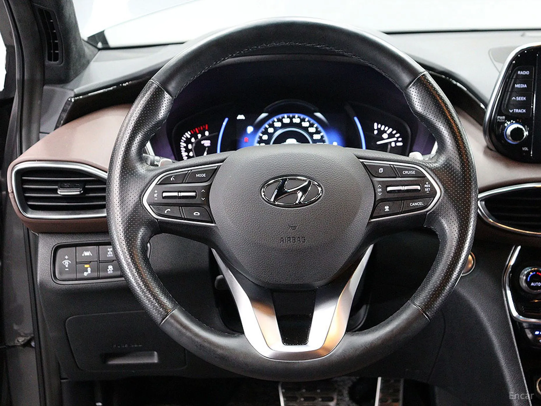 Hyundai Santa Fe TM превью 14