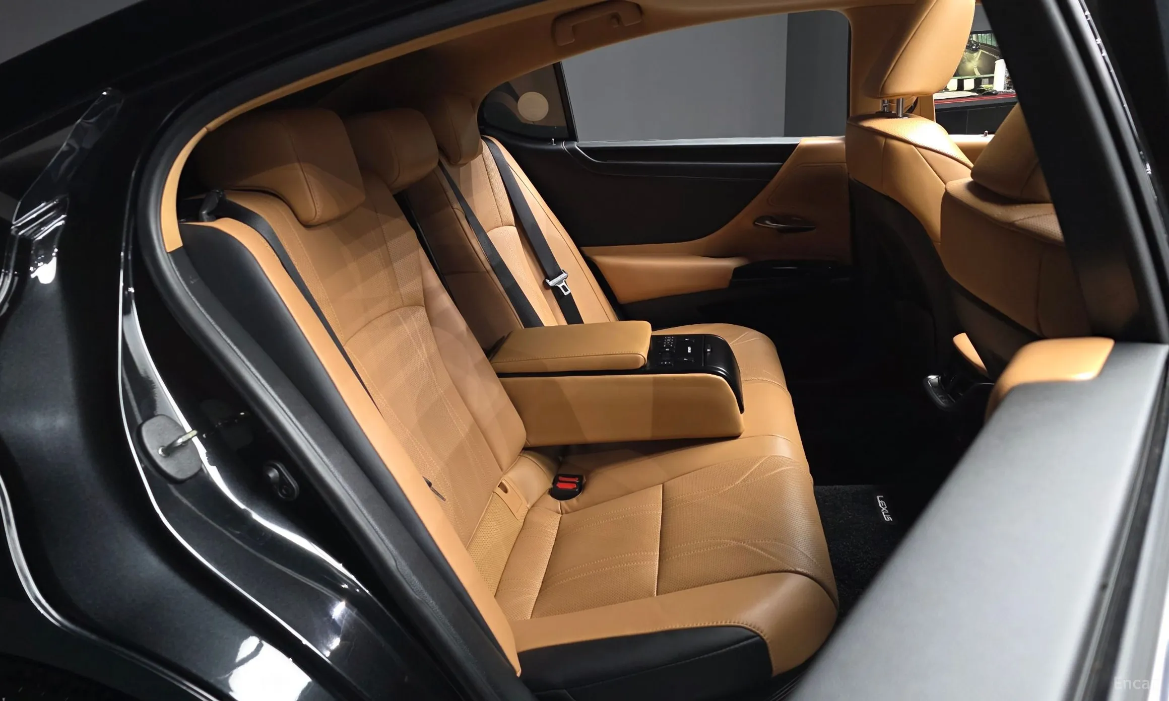 Lexus ES300h 7th Generation превью 12