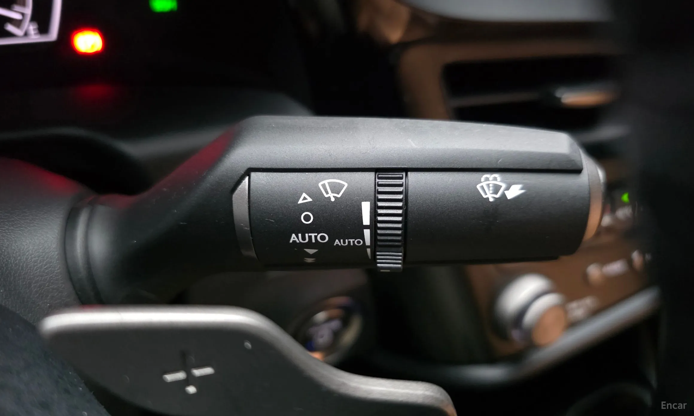 Lexus ES300h 7th Generation превью 17
