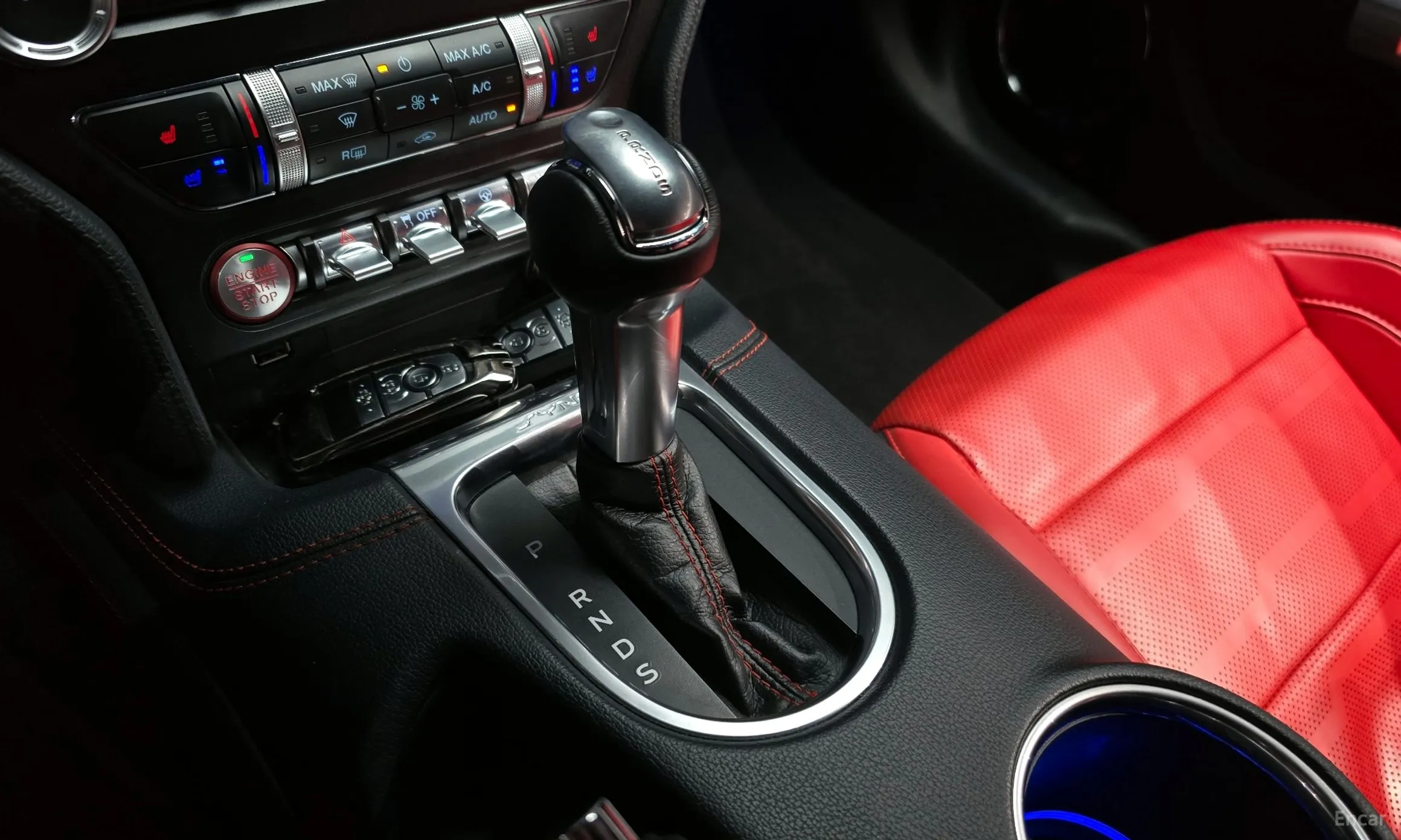 Ford Mustang превью 9