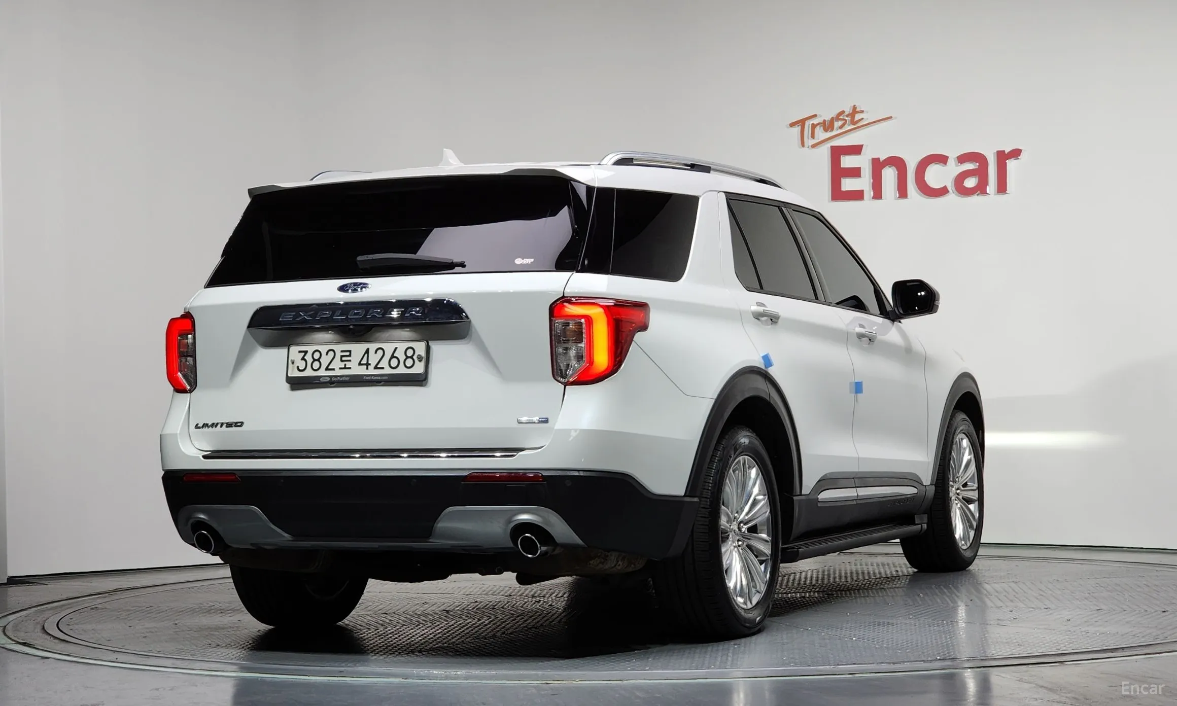Ford Explorer 6th Generation превью 2