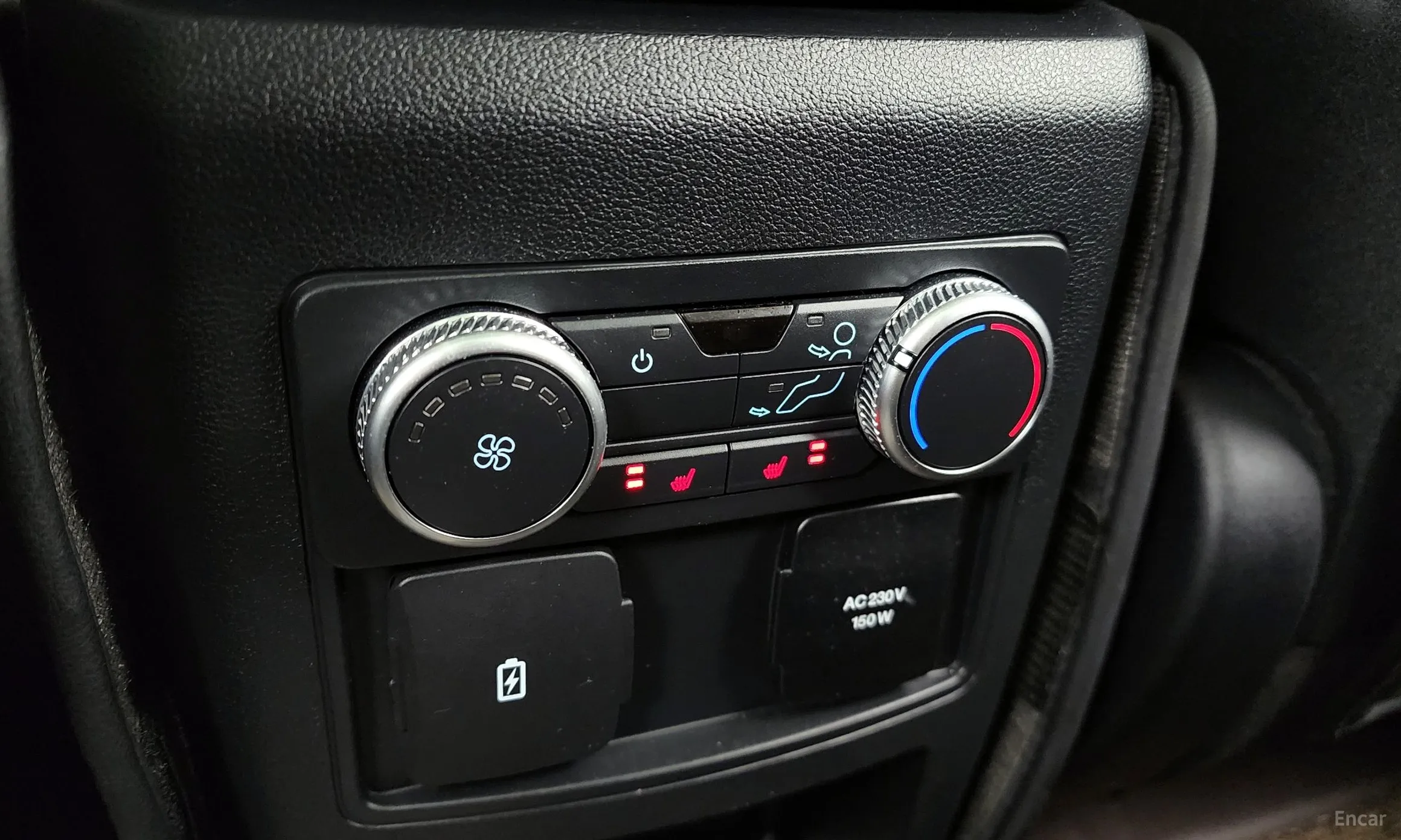 Ford Explorer 6th Generation превью 19