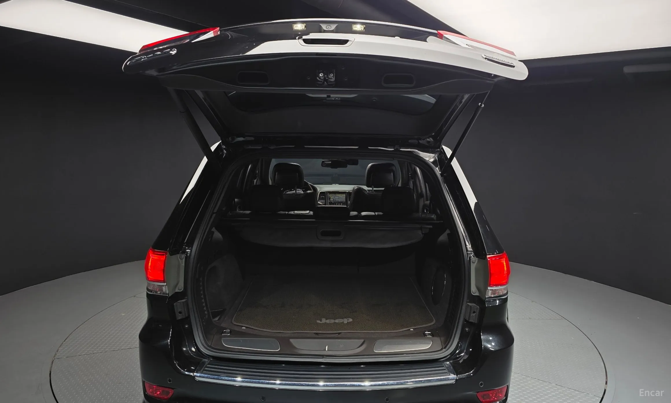 Jeep Grand Cherokee превью 20