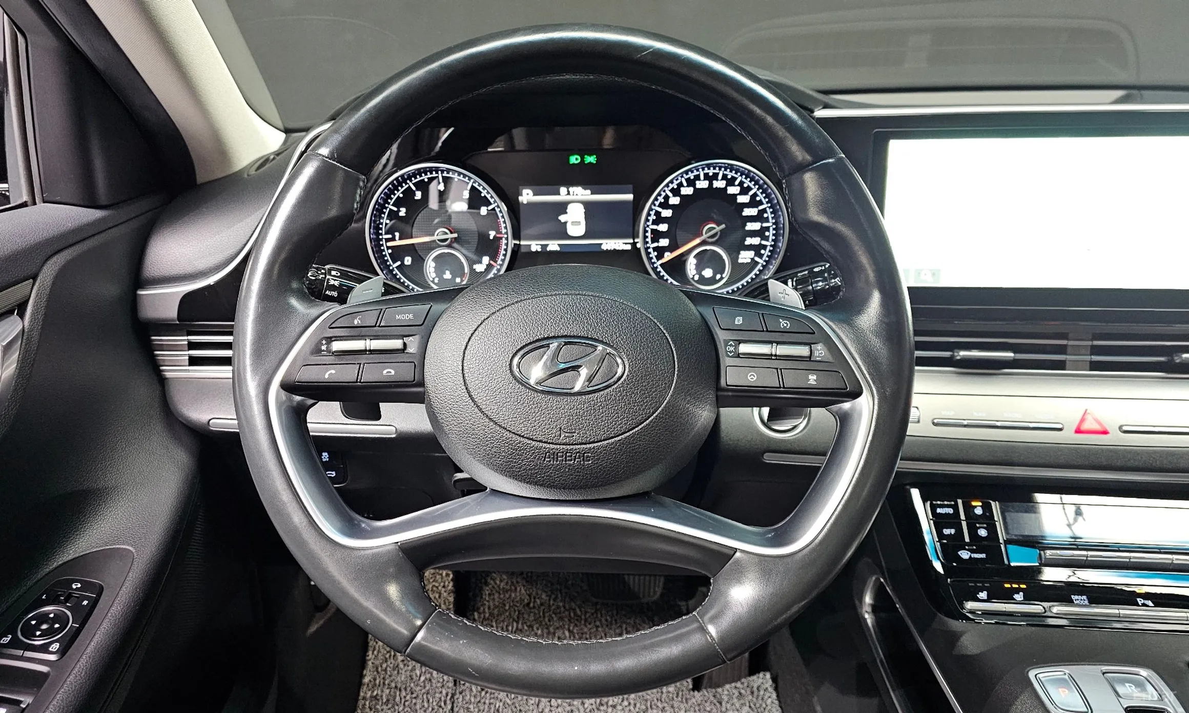 Hyundai Grandeur IG превью 14