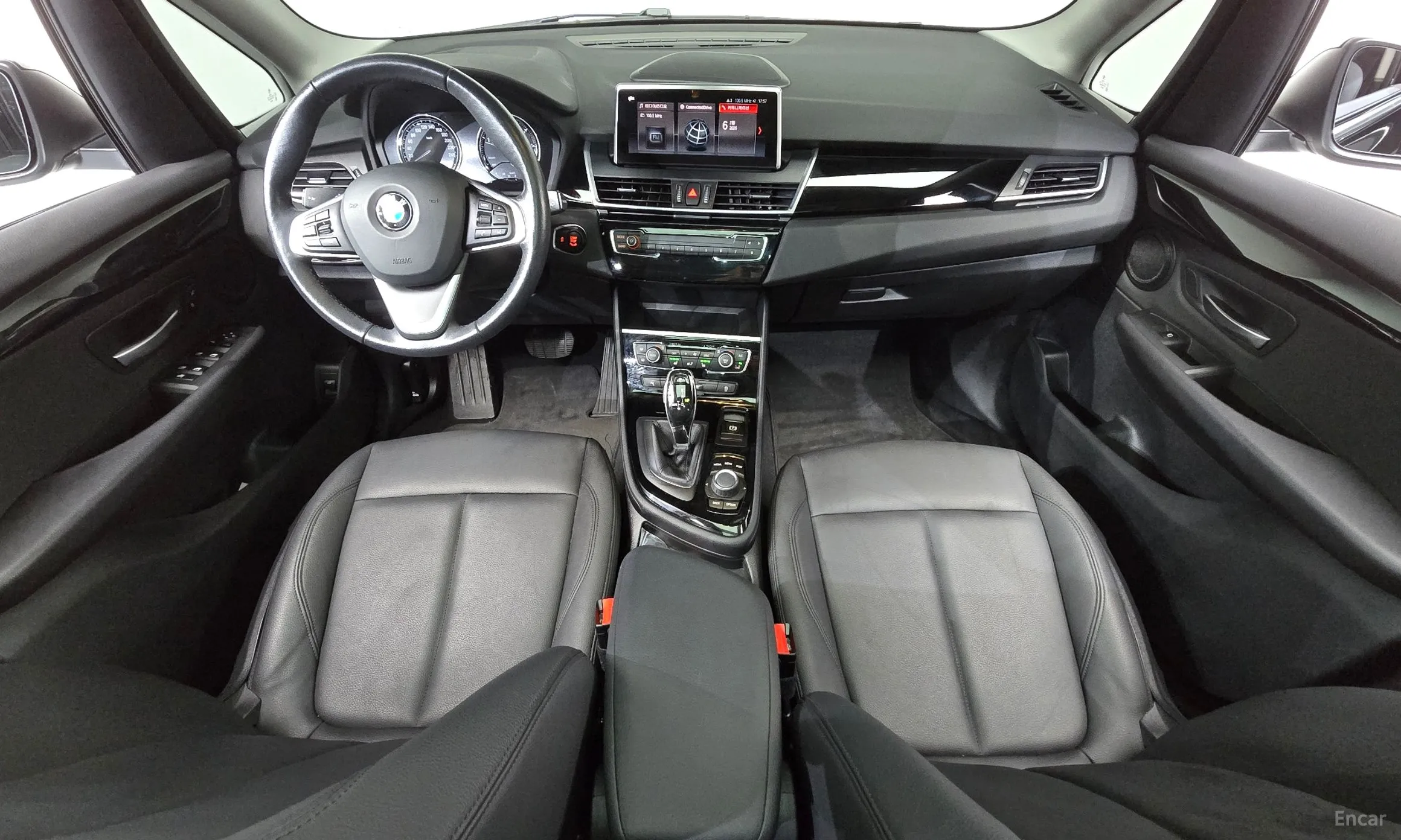 BMW 2-Series Active Tourer (F45) превью 7
