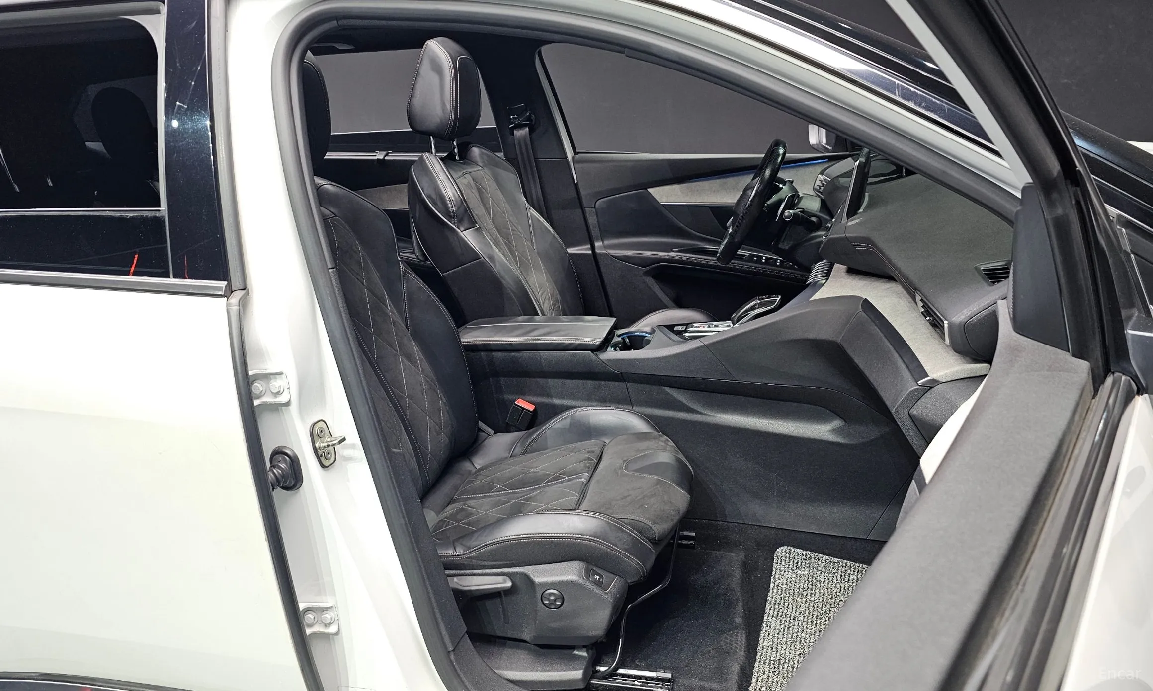 Peugeot 5008 2nd generation превью 10