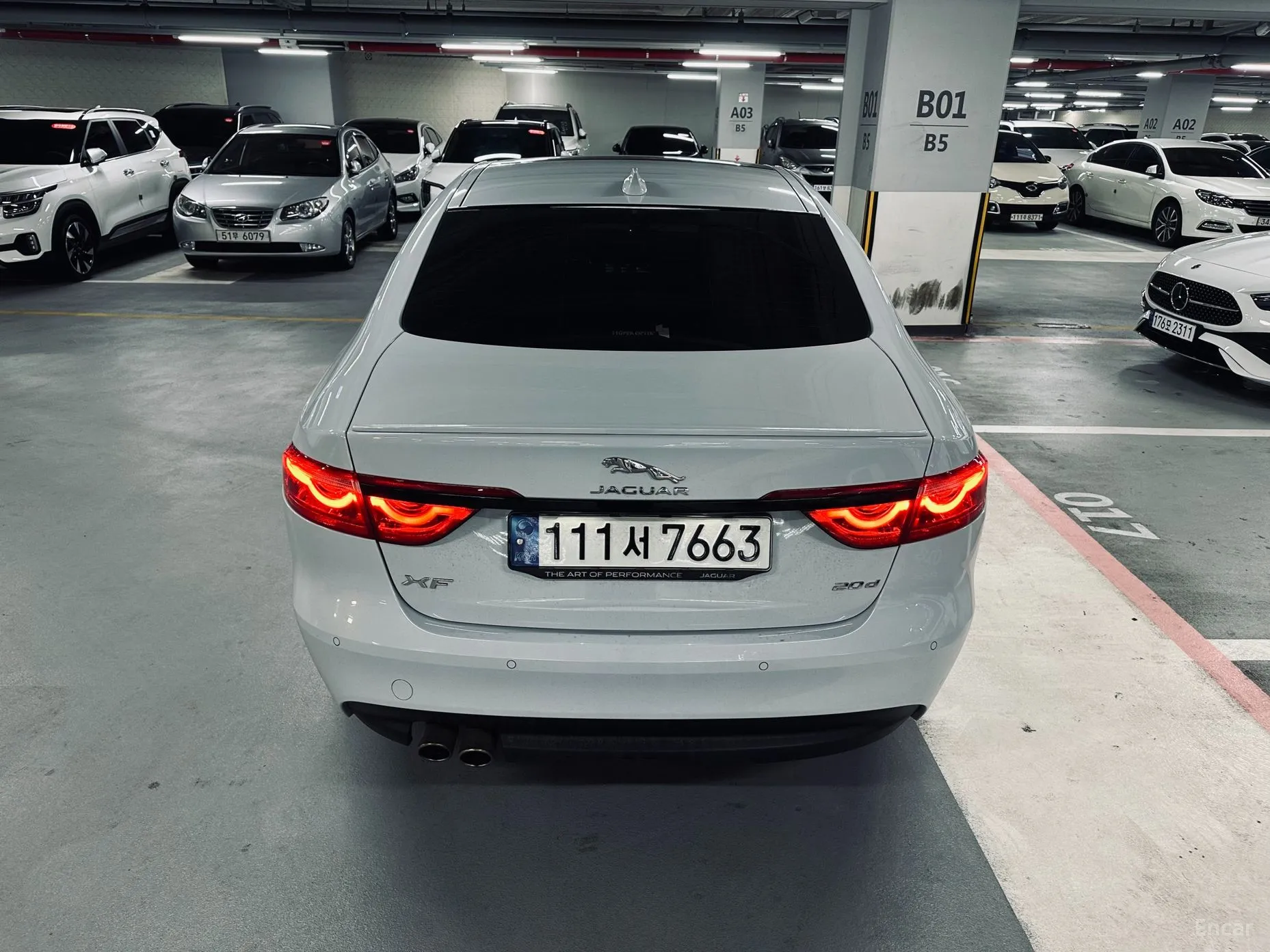 Jaguar XF (x260) превью 4
