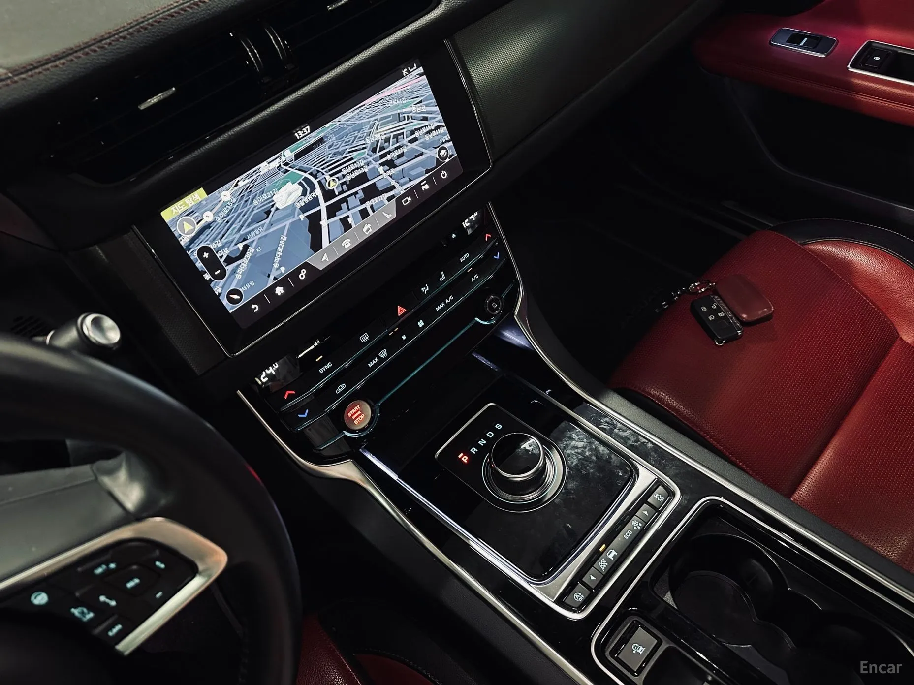 Jaguar XF (x260) превью 6