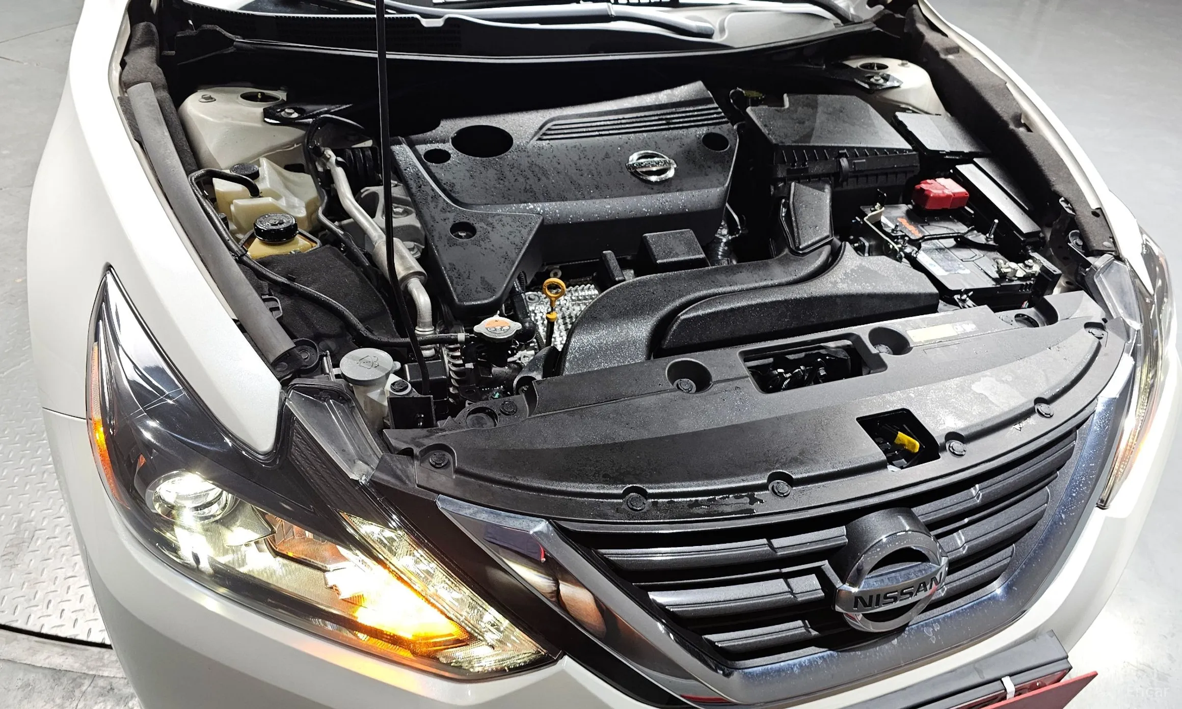Nissan Altima превью 6