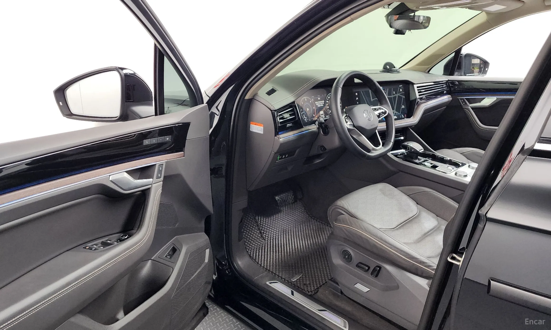 Volkswagen Touareg 3rd Generation превью 10