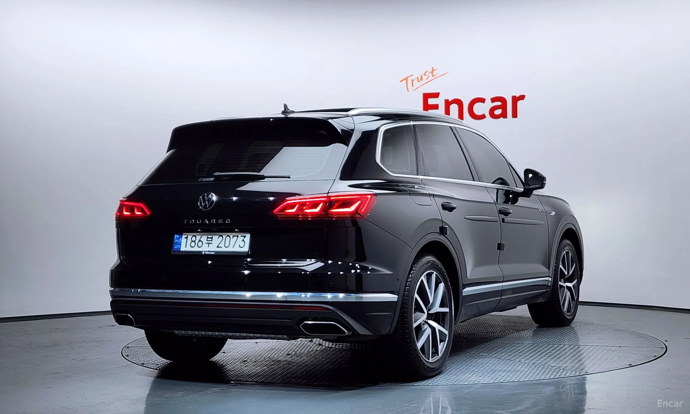 Volkswagen Touareg 3rd Generation превью 2