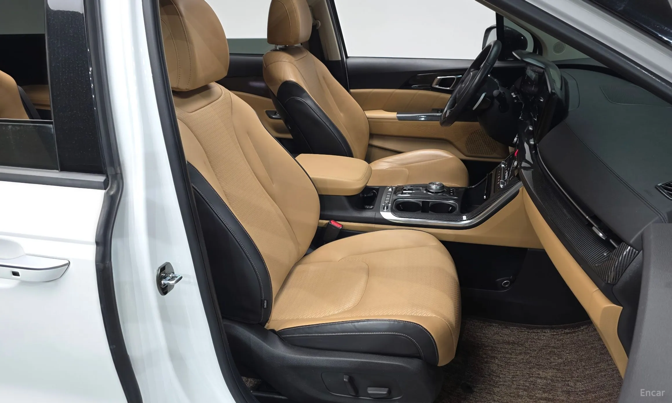 Kia Carnival Gen 4 превью 10