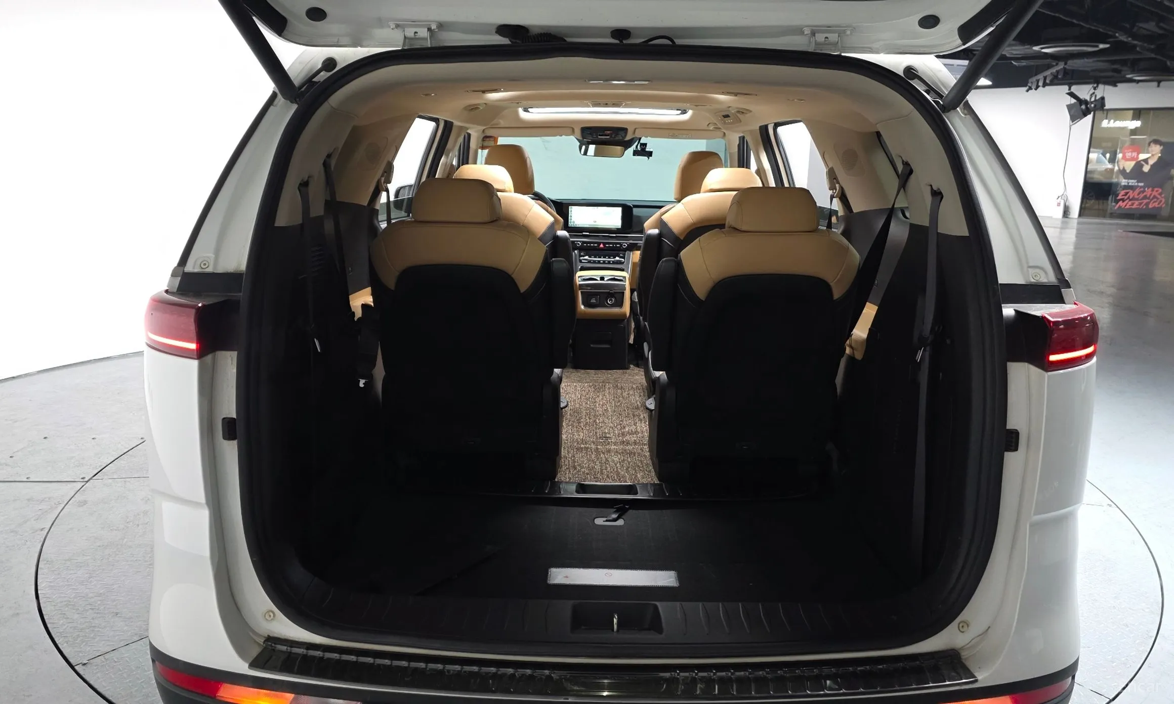 Kia Carnival Gen 4 превью 20
