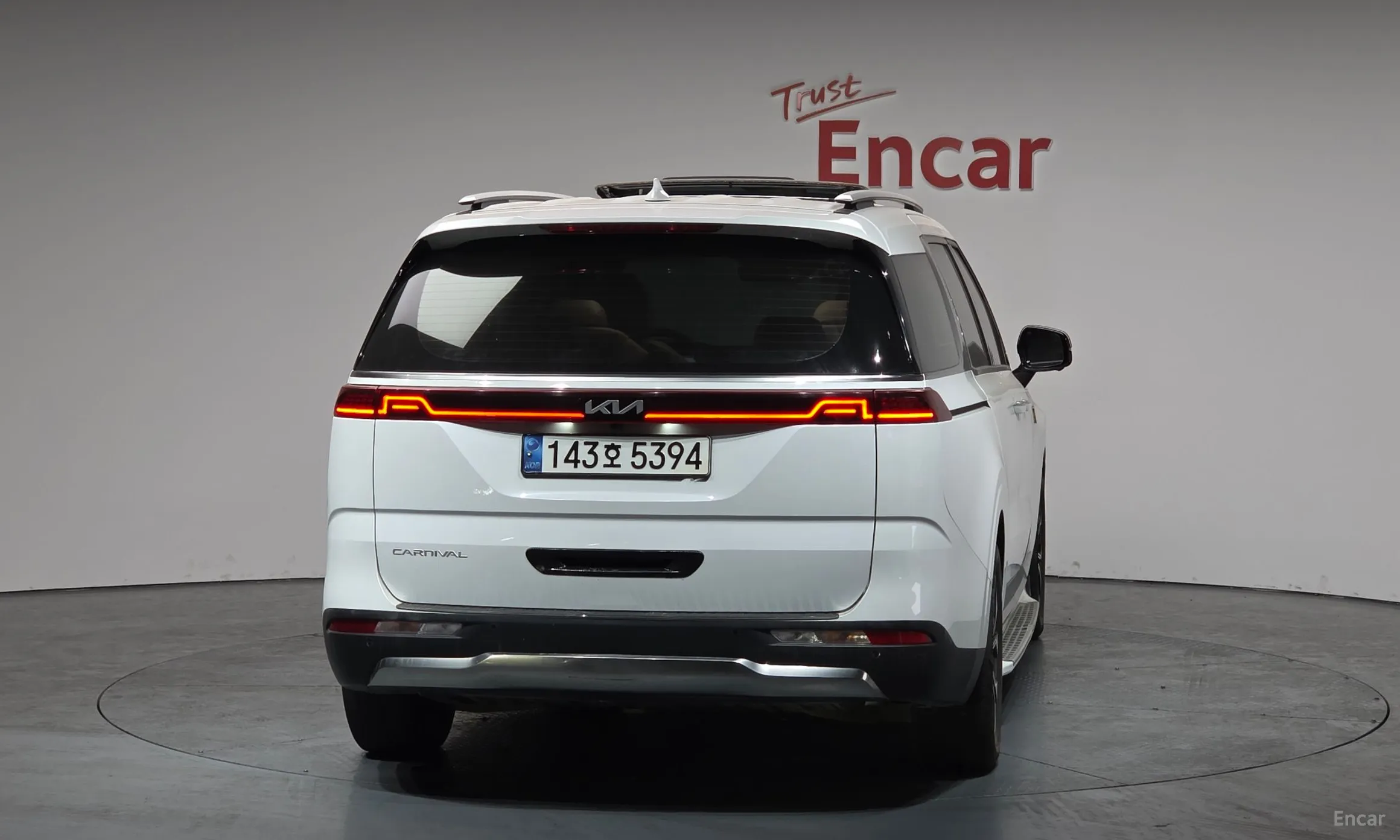 Kia Carnival Gen 4 превью 4