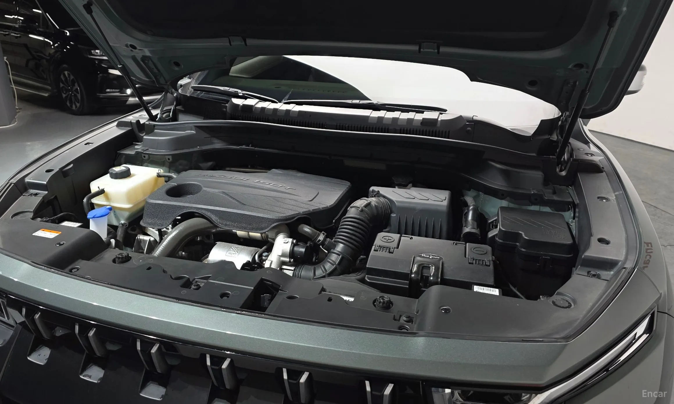 KG Mobility (SsangYong) Torres превью 6