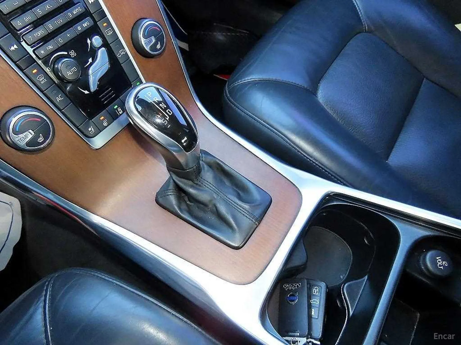 Volvo S80 превью 10