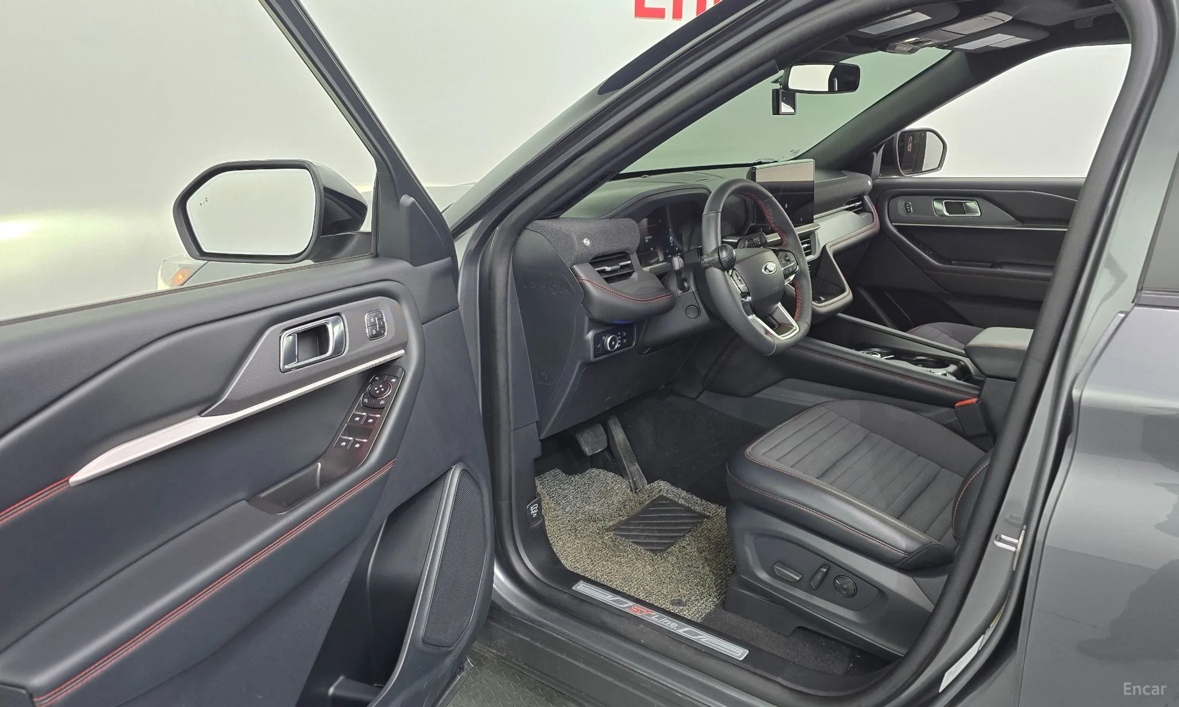 Ford Explorer 6th Generation превью 10
